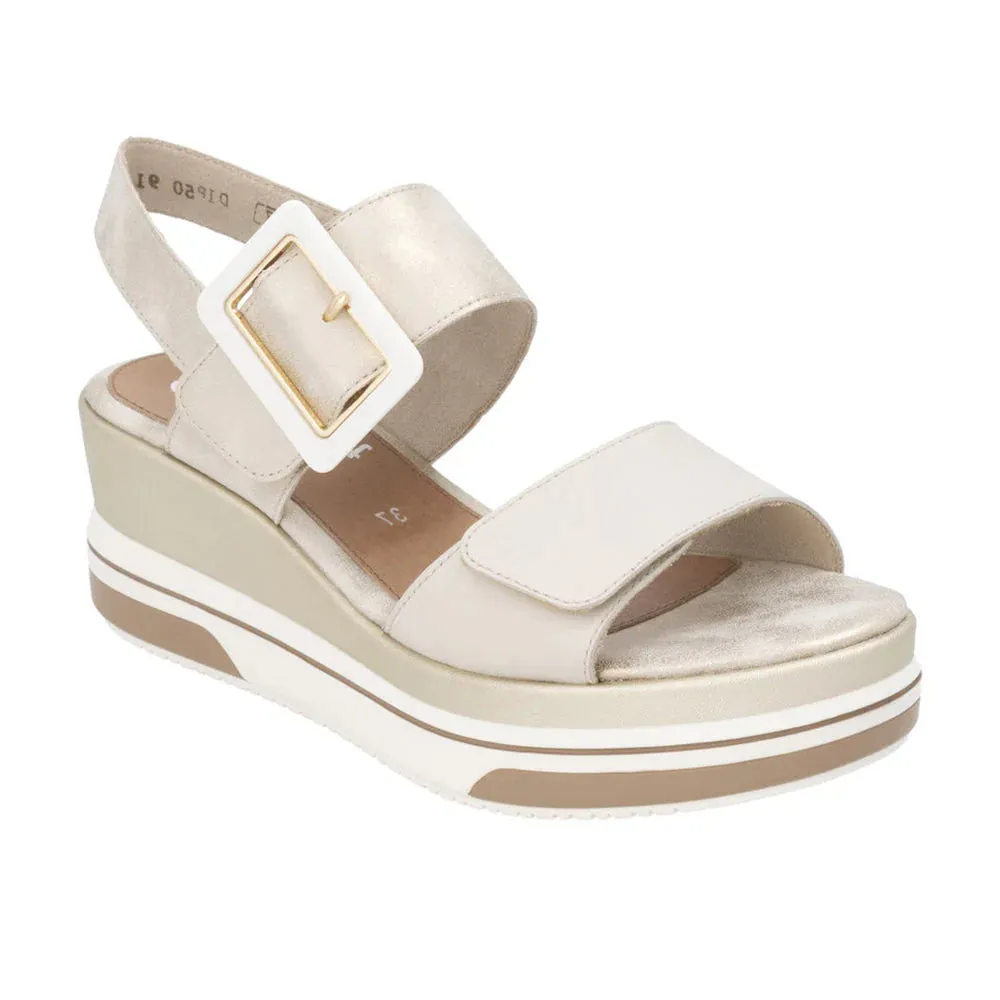 D1P50 Strappy Platform Sandals