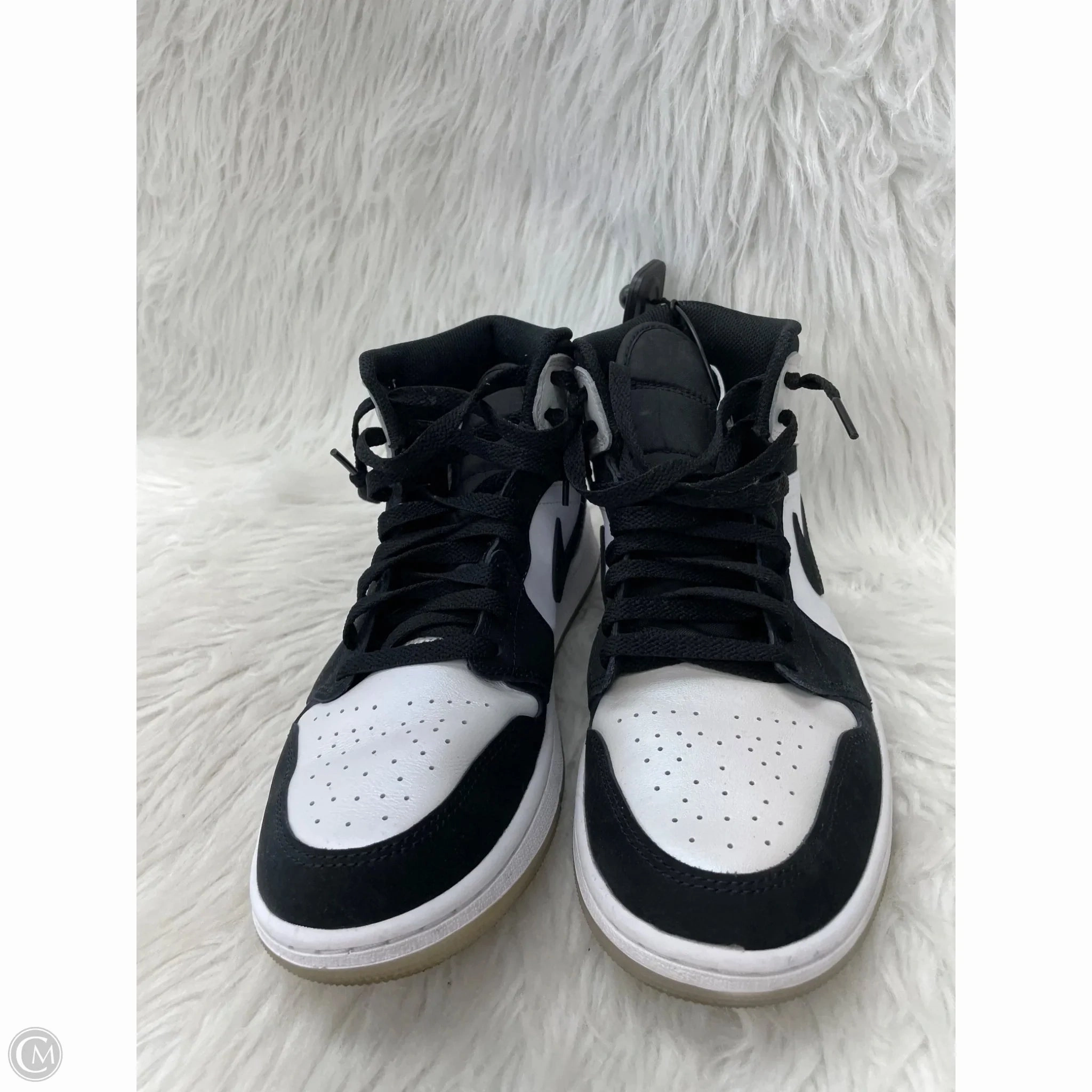 V Sneakers Shoes Sneakers By Nike In Black & White, Size: 10