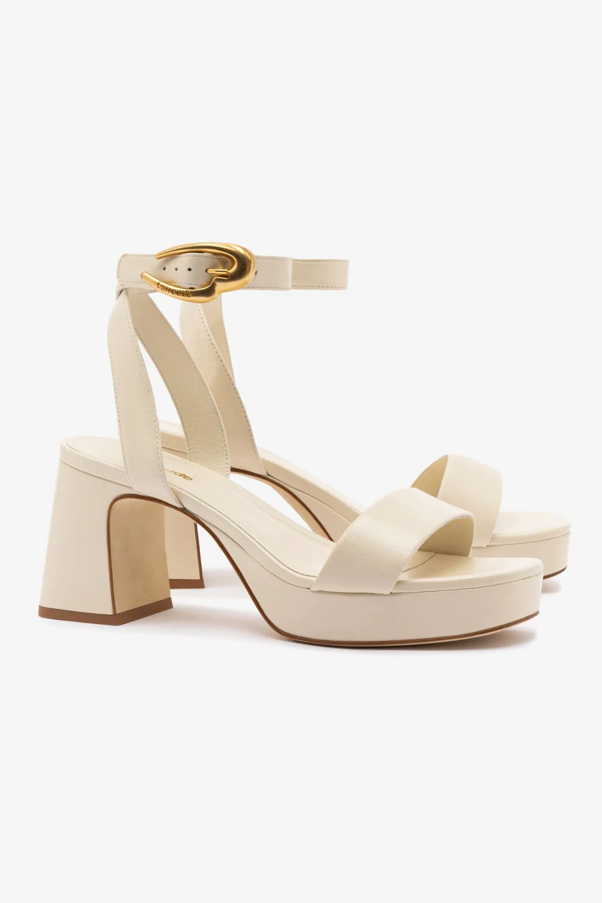 Business Casual Shoes That Feel Like Sneakers Dolly Verona Low Sandal In Ivory Leather