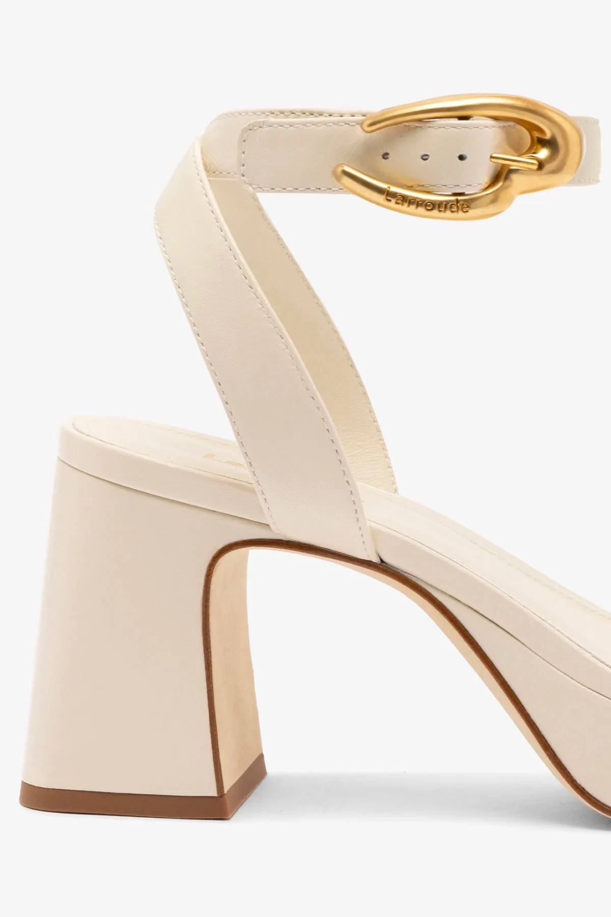 Most Supportive Casual Shoes Dolly Verona Low Sandal In Ivory Leather