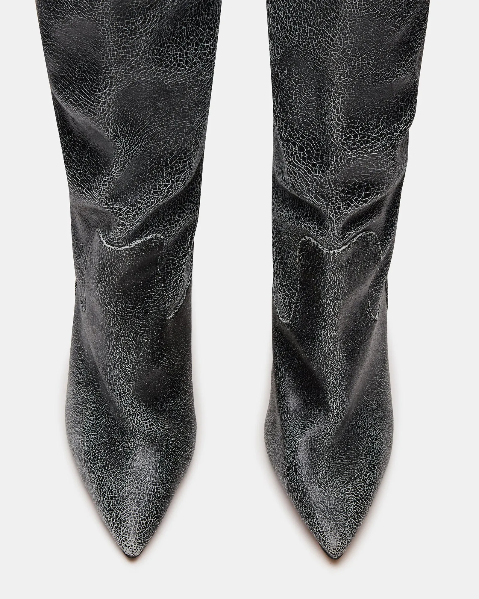 Minnetonka Boots BADDIE BLACK DISTRESSED