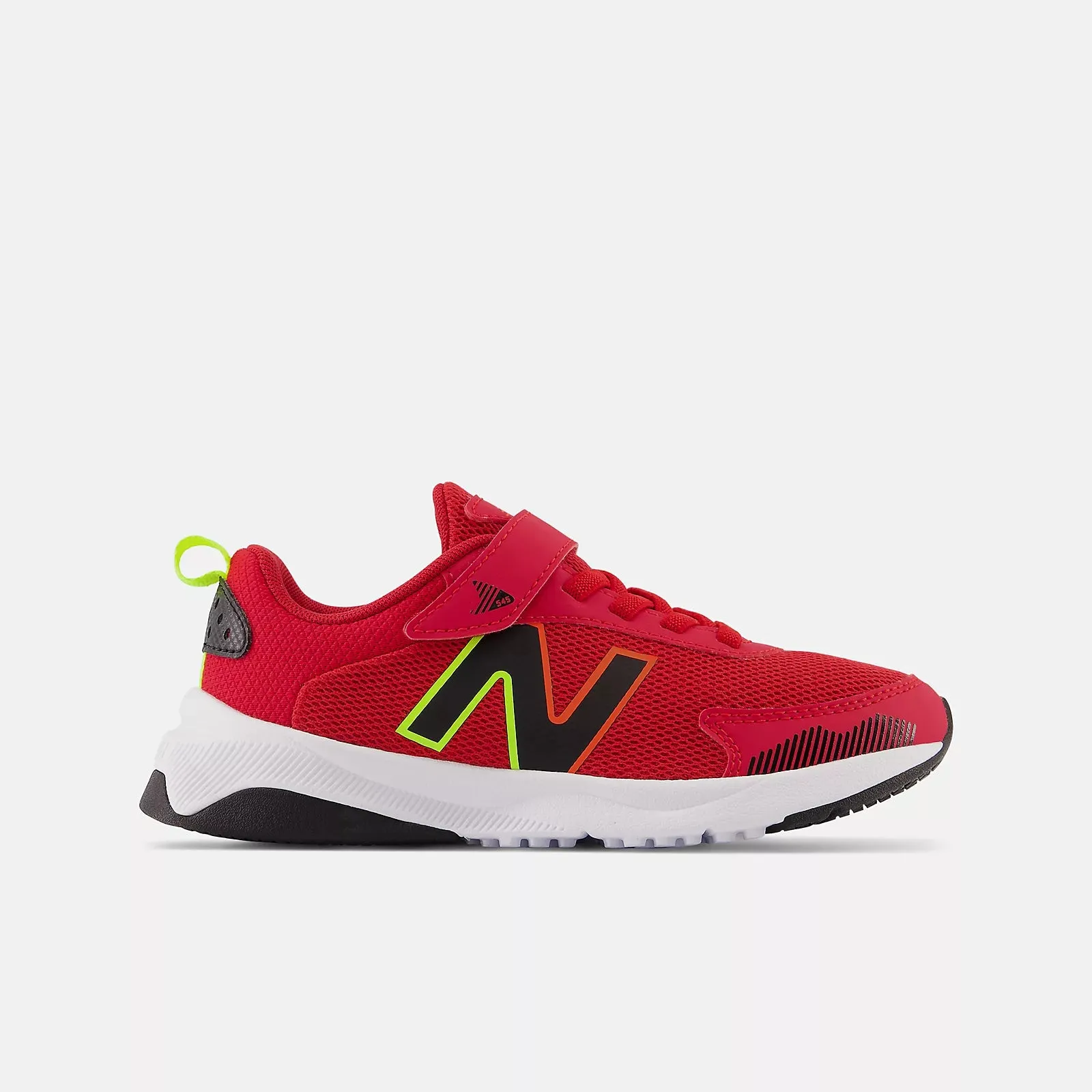 Casual Comfort Shoes Dynasoft 545 Bungee Lace with Top Strap Red (10.5c-3Y)