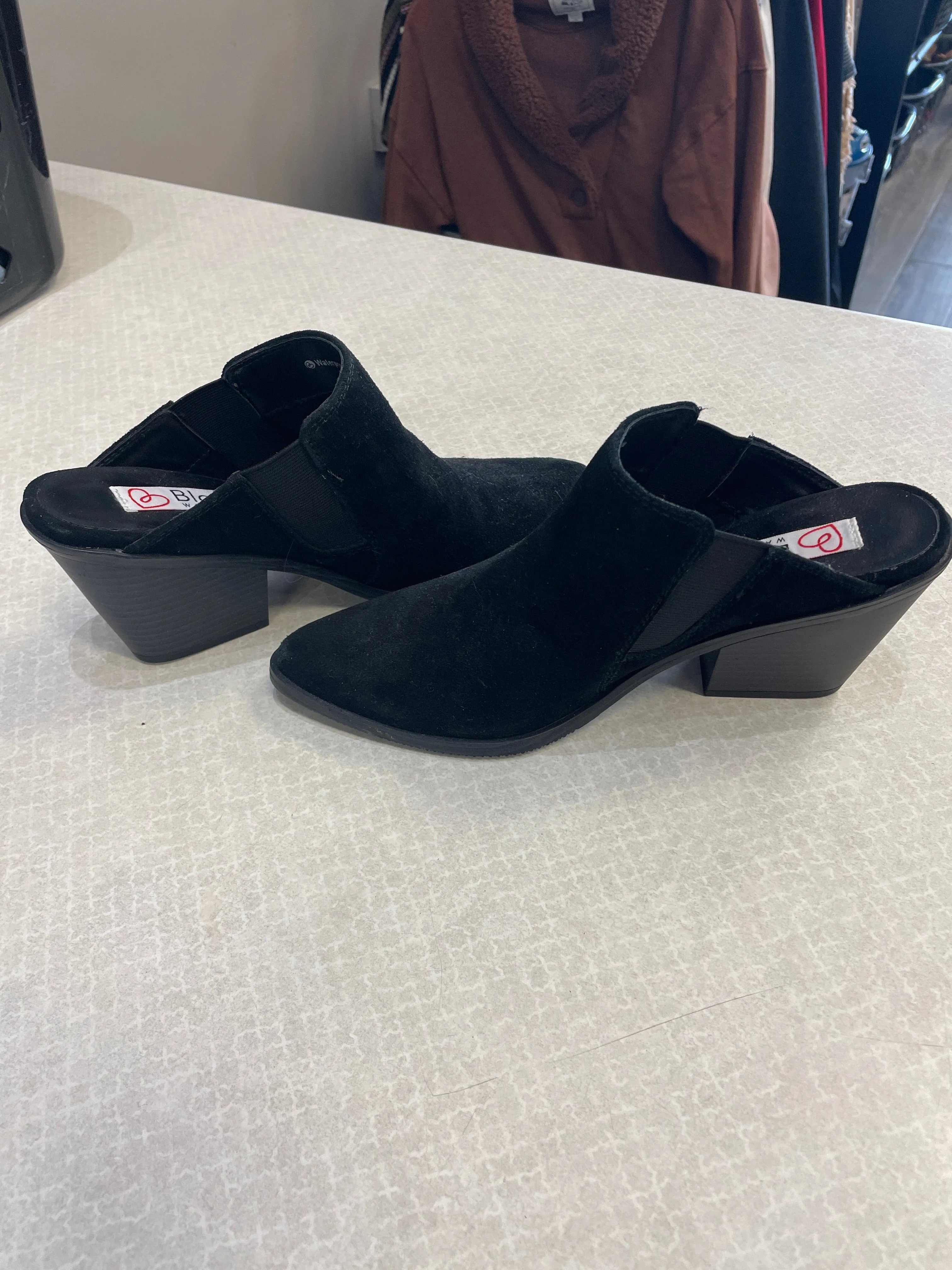 Khombu Boots Boots Ankle Heels By Blondo In Black, Size: 7.5