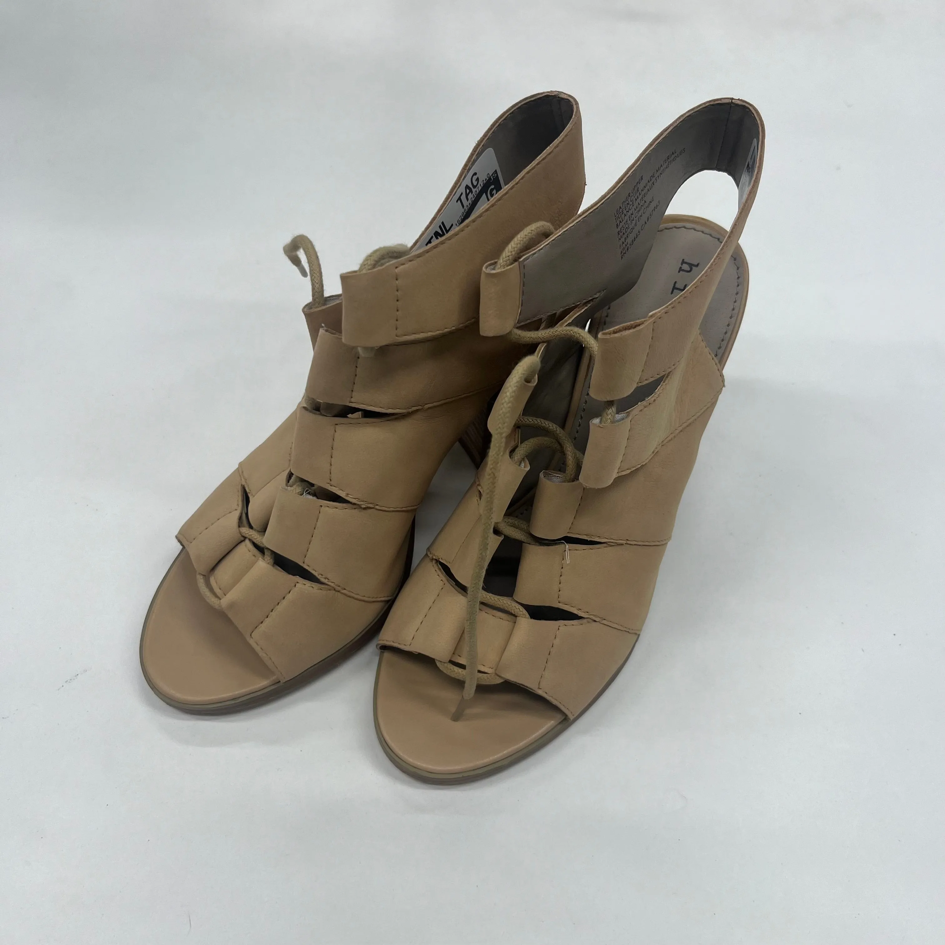 Cream Boots Ankle Heels Hinge, Size 6.5 Outsole Cowboy Boots