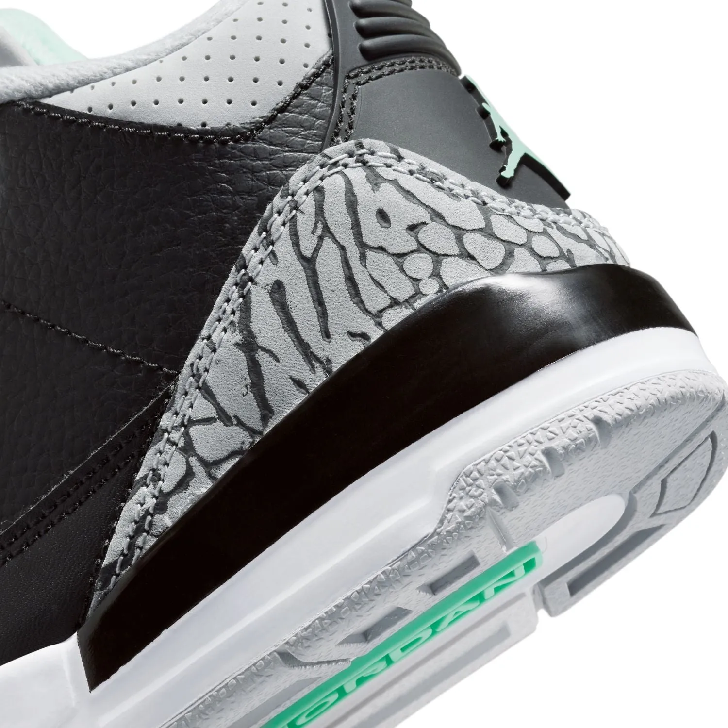 Kids Jordan 3 'Green Glow' Classic Low Sneakers