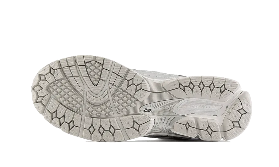 New Balance 1906D Protection Pack Silver Metallic New Balance That Look Like Dunks