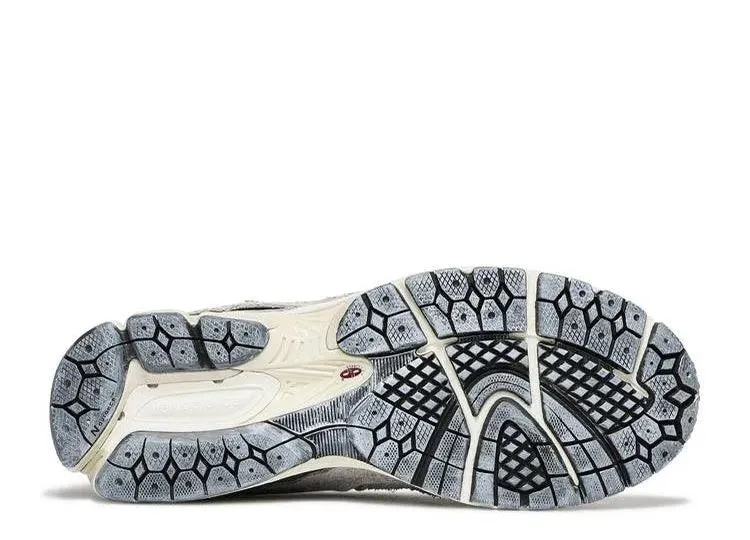 New Balance Mens Tenni New Balance 2002r Protection Pack Rain Cloud