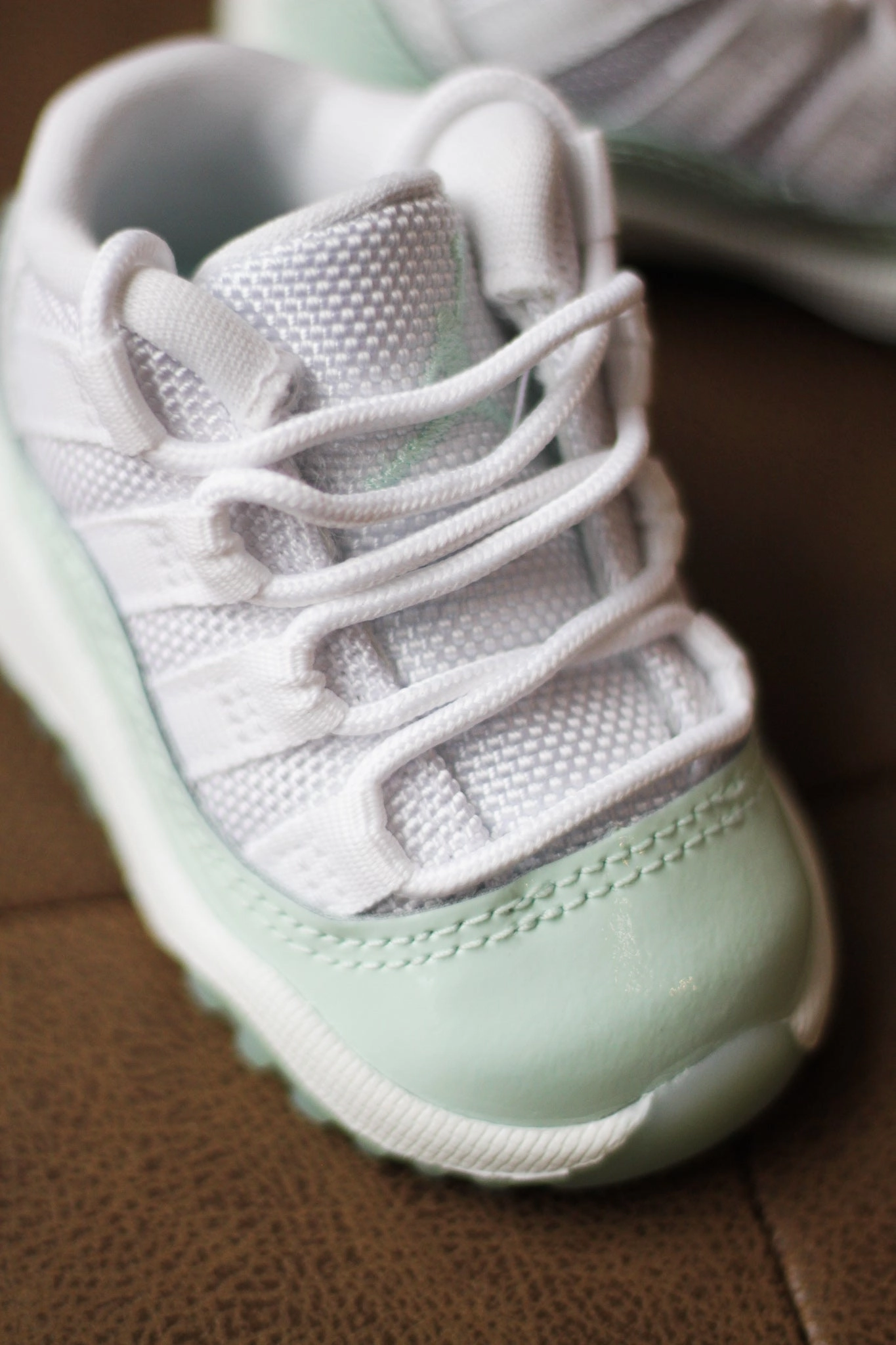 Sneakers Define JORDAN 11 RETRO LOW (TD) "WHITE/IGLOO"