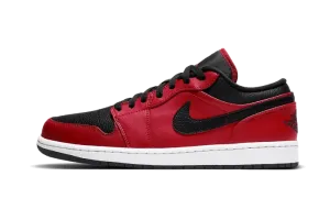 Hank Sneakers Air Jordan 1 Low Reverse Bred Pebbled Swoosh