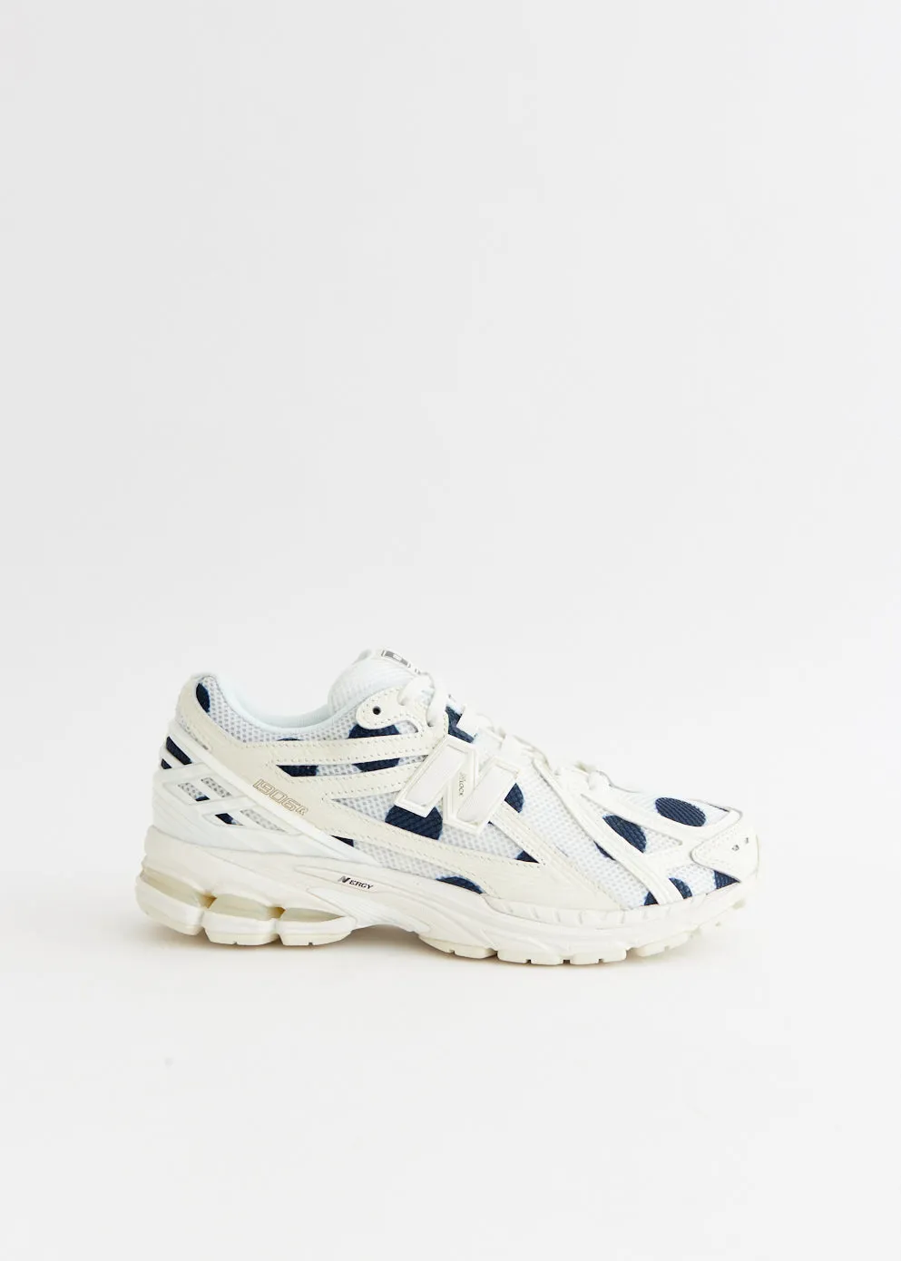 1906 Polka Dot 'Sea Salt' Sneakers New Balance 9060 New Colors