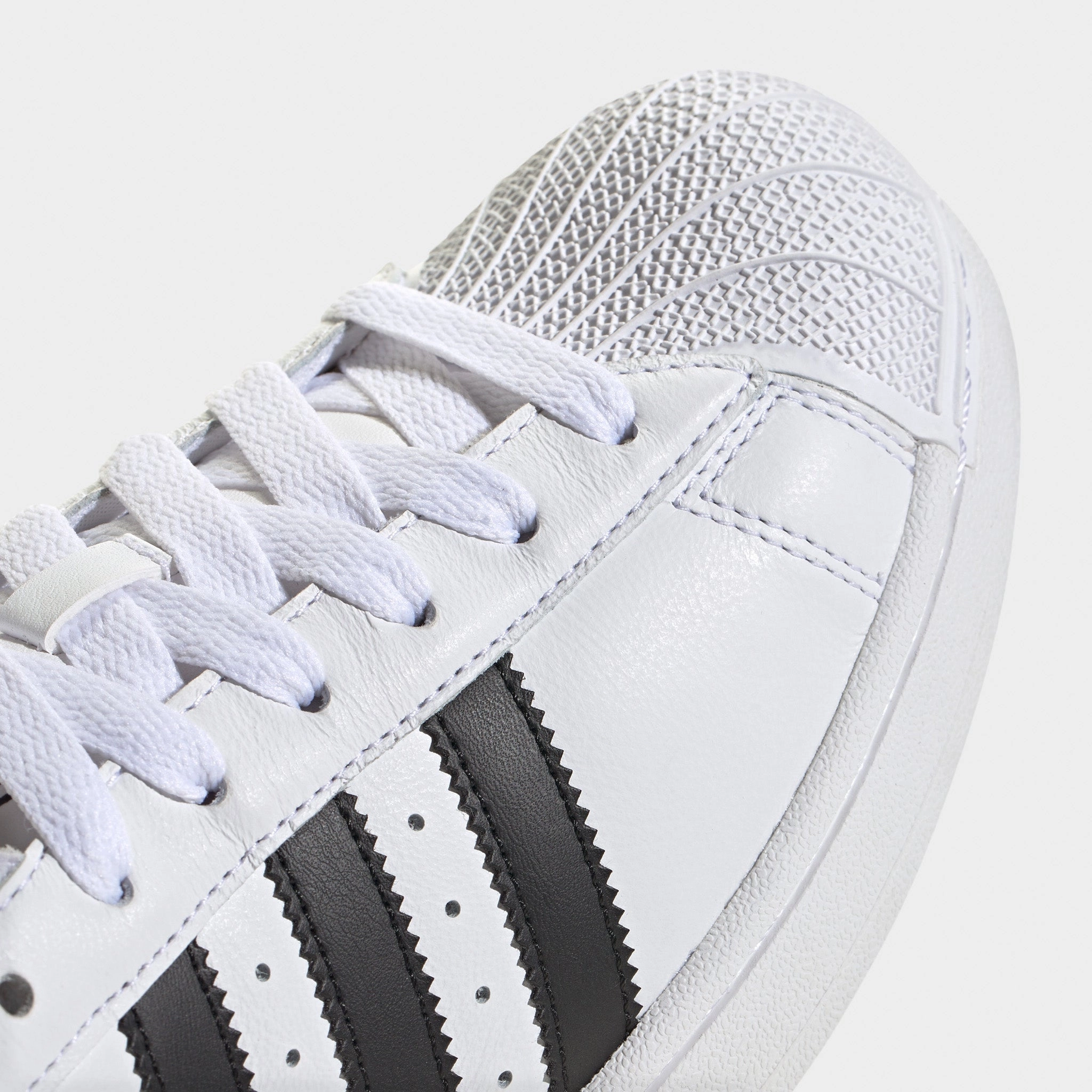 Adidas Shoes Size 7 adidas Superstar II White / Black