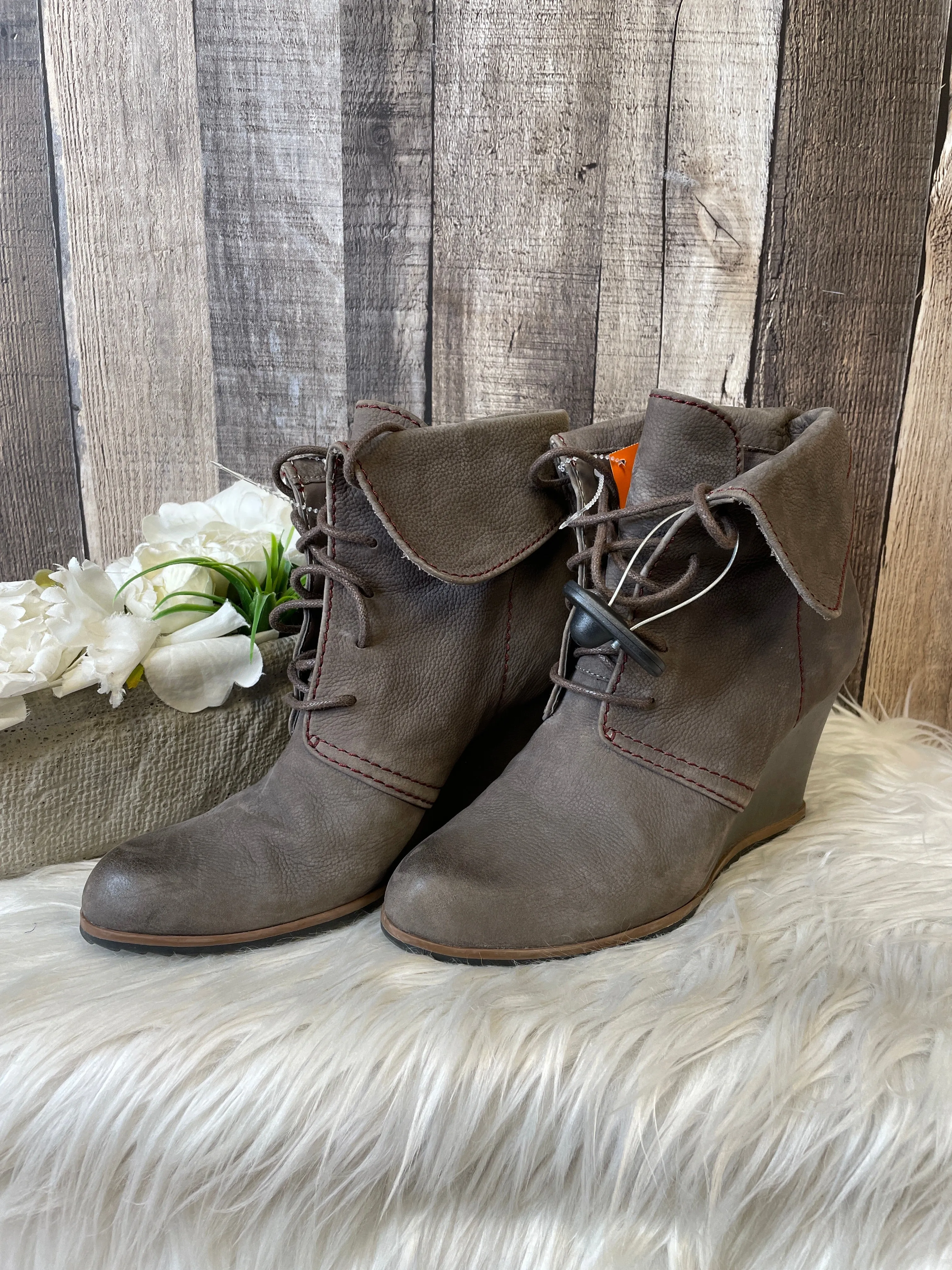 Boots Ankle Heels By Cme  Size: 8 Round Toe Cowgirl Boots