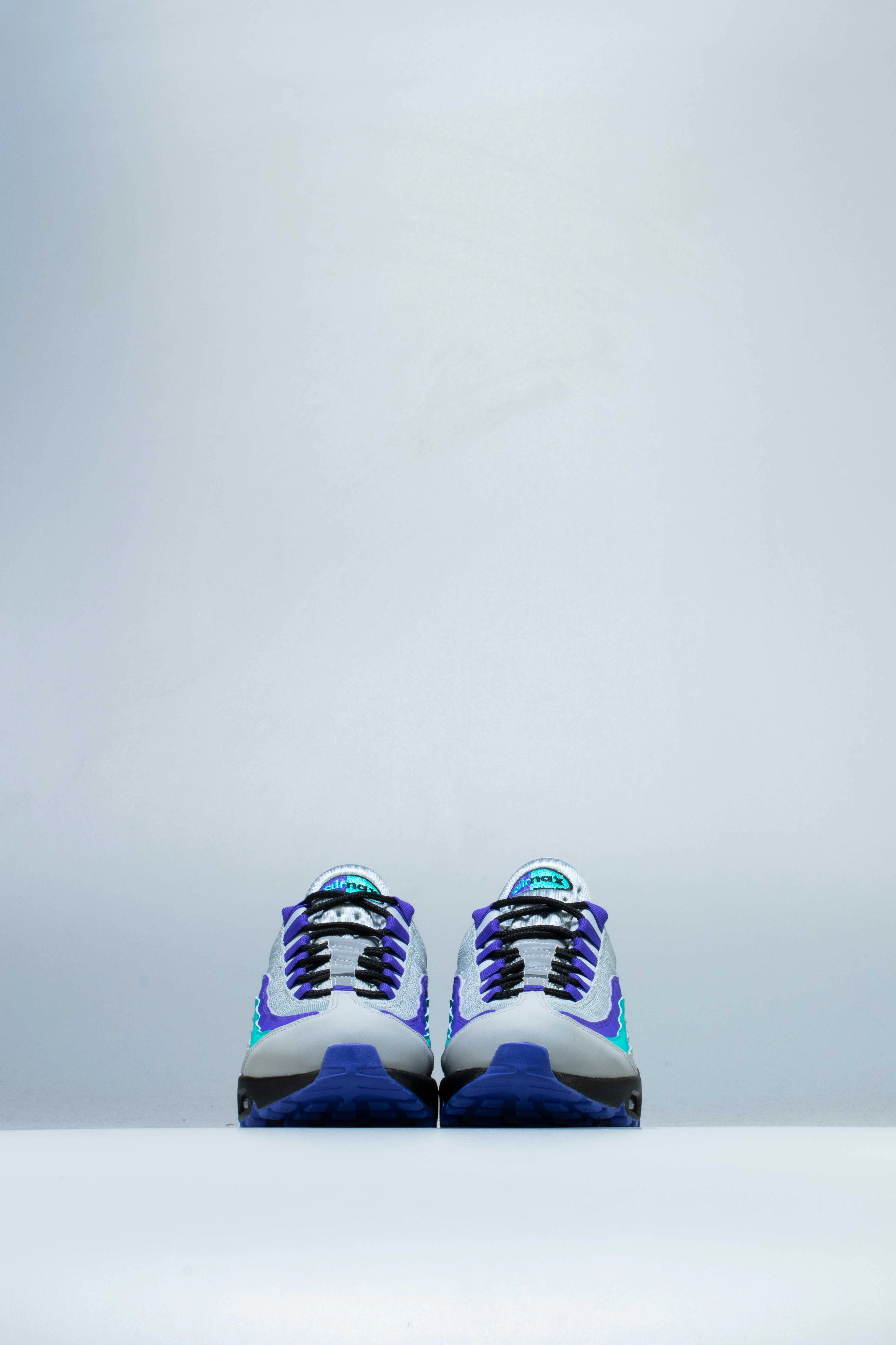 Sales Nike Shoes Air Max 95 Mens Shoe - White/Solar Red/Granite/Dust