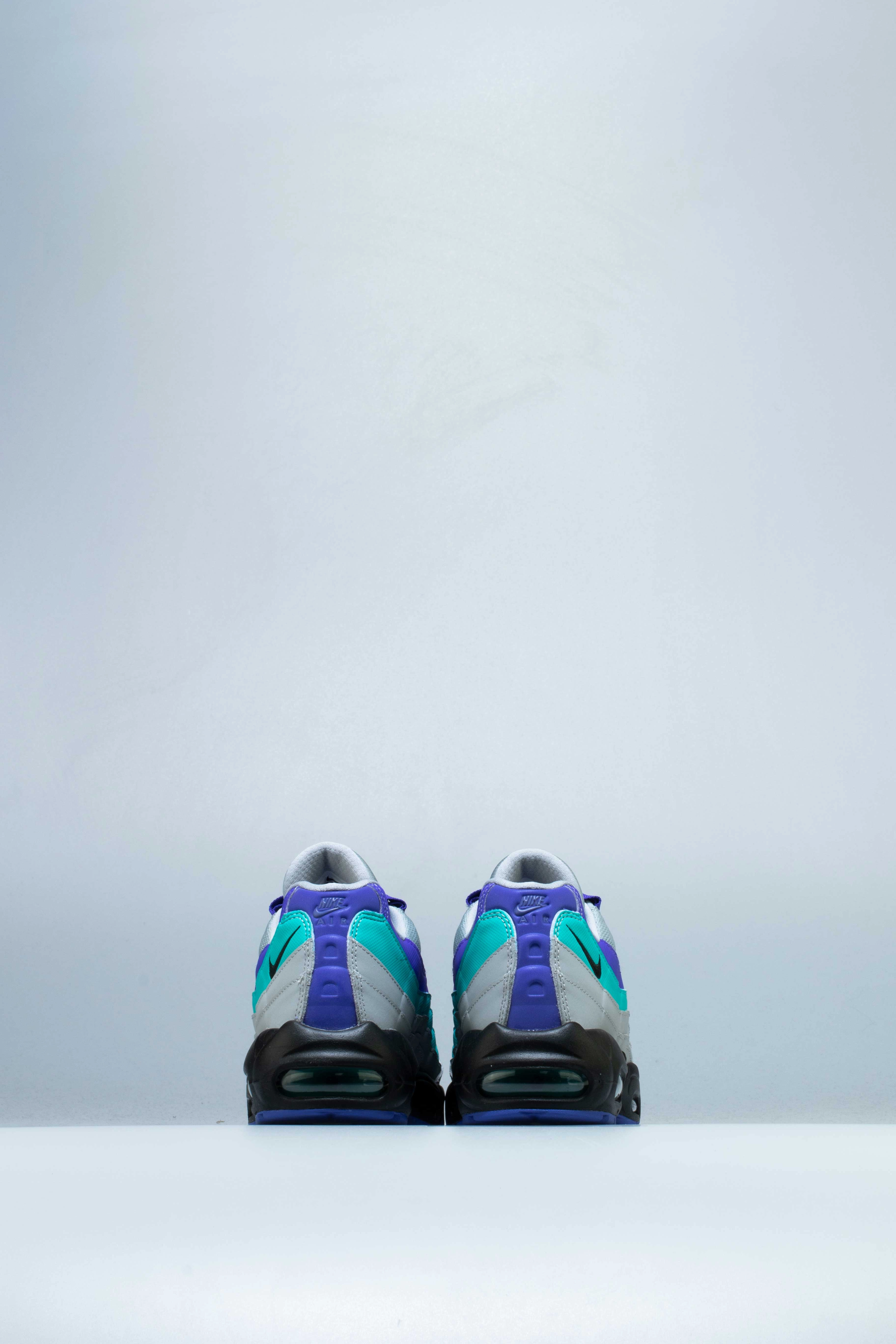 Air Max 95 Mens Shoe - White/Solar Red/Granite/Dust Tiger Shoes Nike