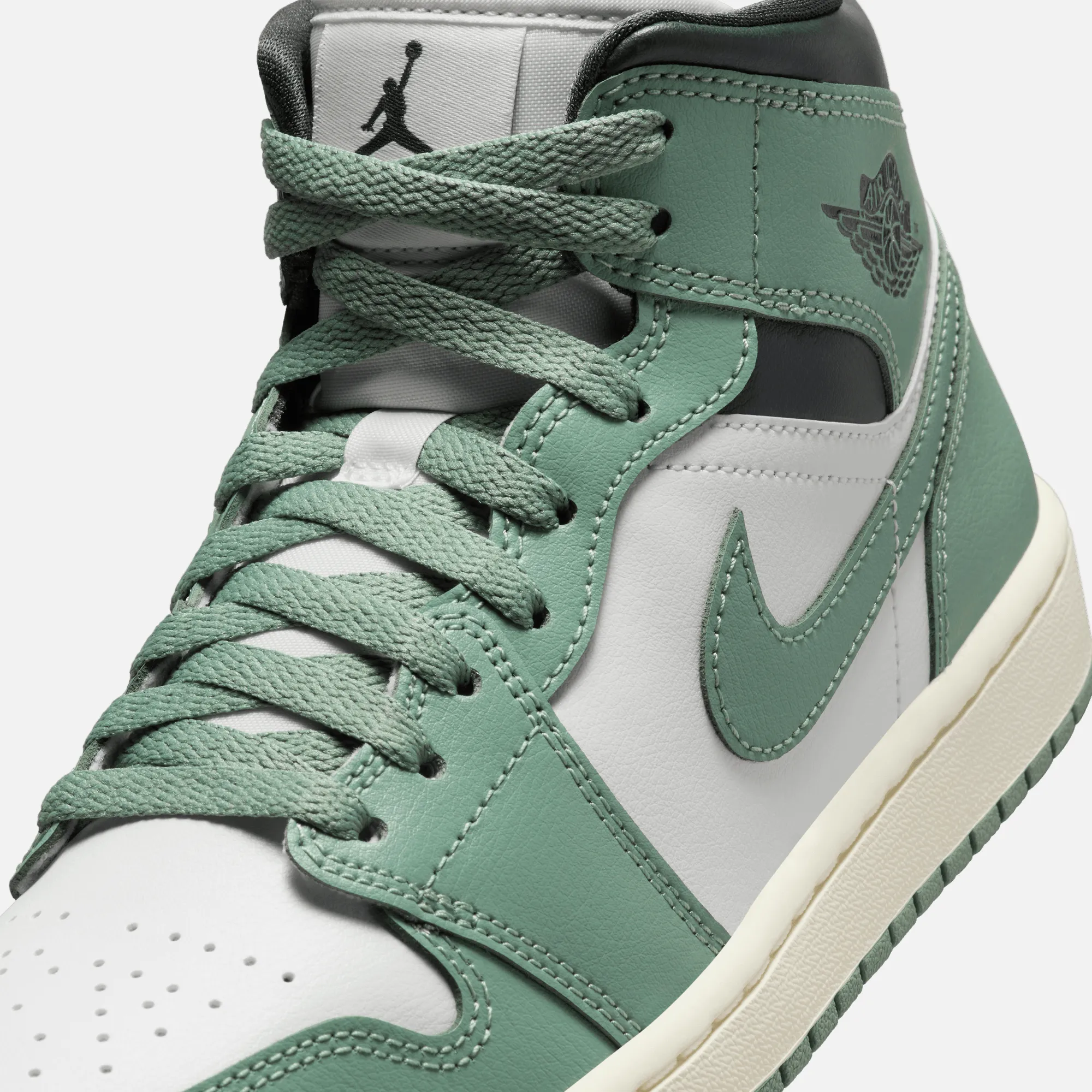 Animal Print Sneakers Air Jordan Women's 1 Mid Jade Smoke