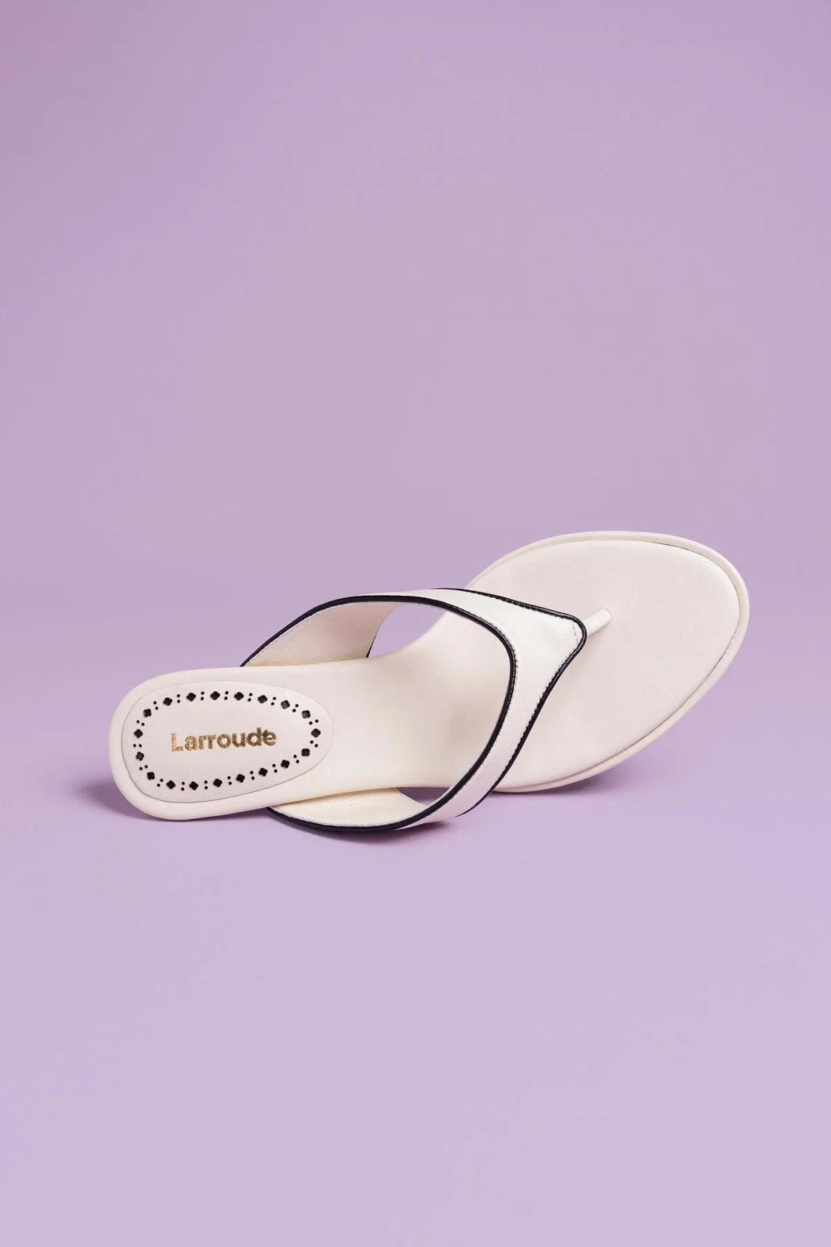 Gaia Sandal In Ivory Leather Semi Casual Shoes With Jeans