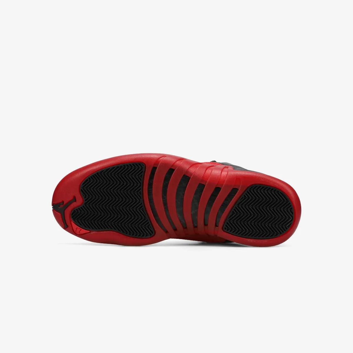 Suit And White Sneakers NIKE AIR JORDAN 12 RETRO -FLU GAME-