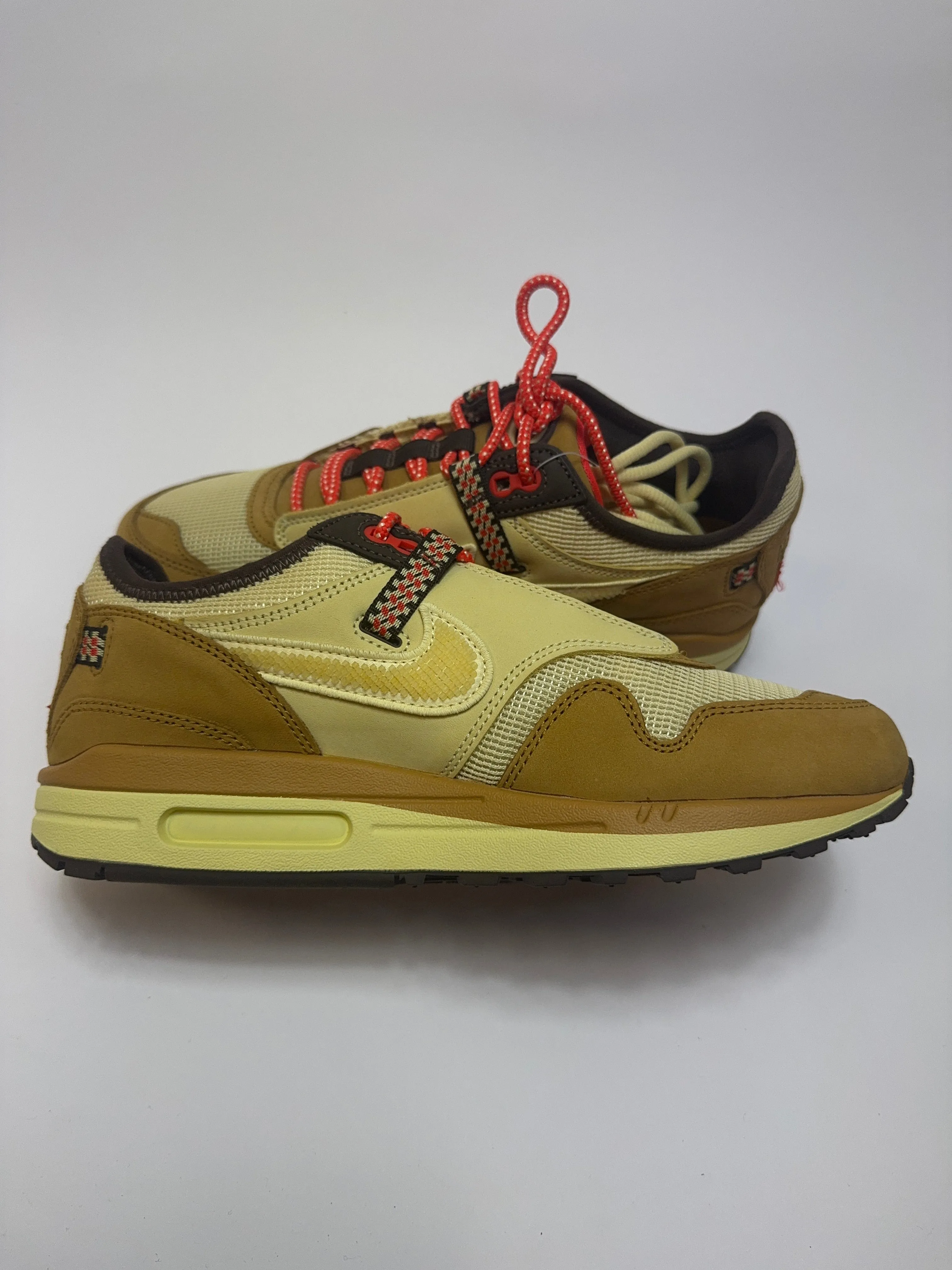 Travis Scott x Nike Air Max 1  Cactus Jack "Wheat Lemon Drop" Barry Sanders Nike Shoes