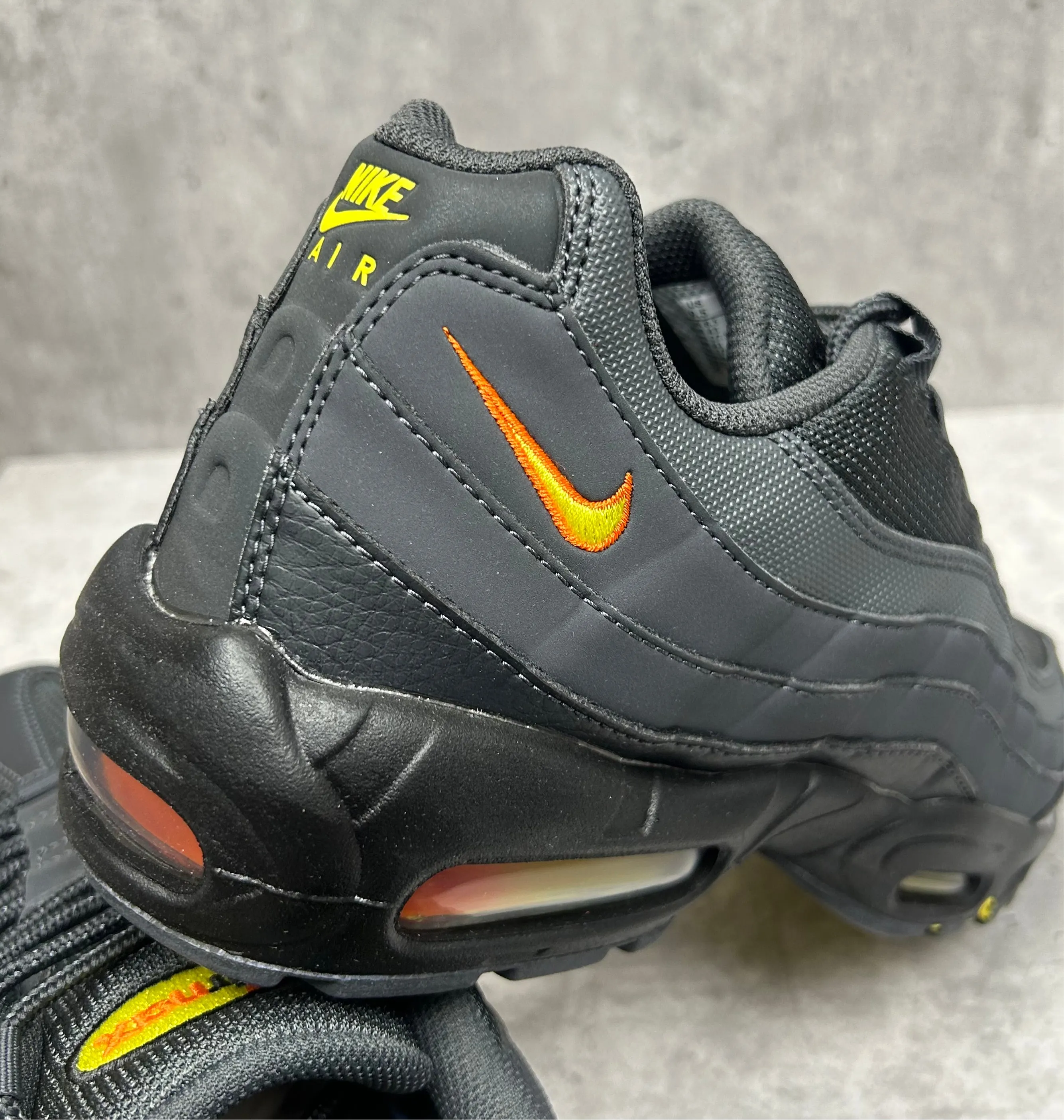 Nike Airmax 95 Sunset Gradient Nike Air Rift Shoe