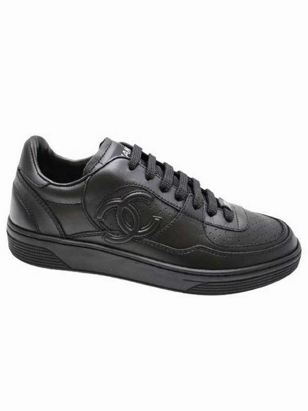 CC Logo Calfskin Low Top Sneakers Black Chanel Summit Sneakers