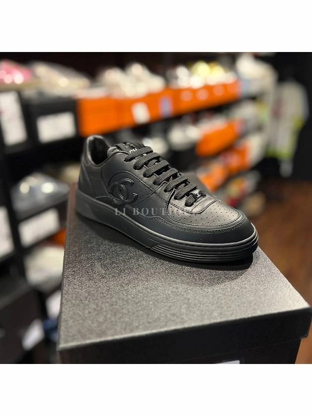 Shaq Sneakers Walmart CC Logo Calfskin Low Top Sneakers Black Chanel