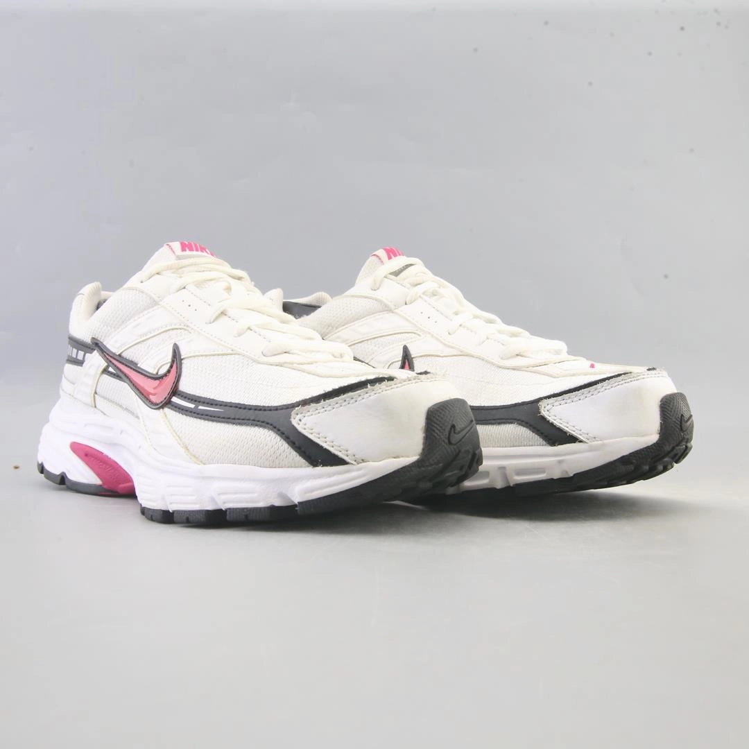 Nike Shoes Academy NIKE INITIATOR