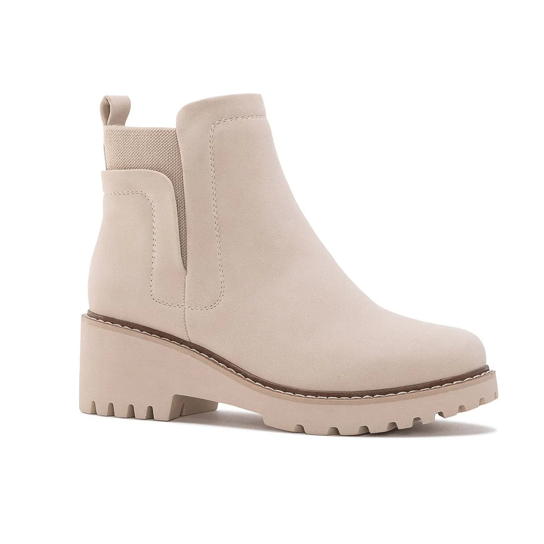 CALLY Dr Boots Near Me