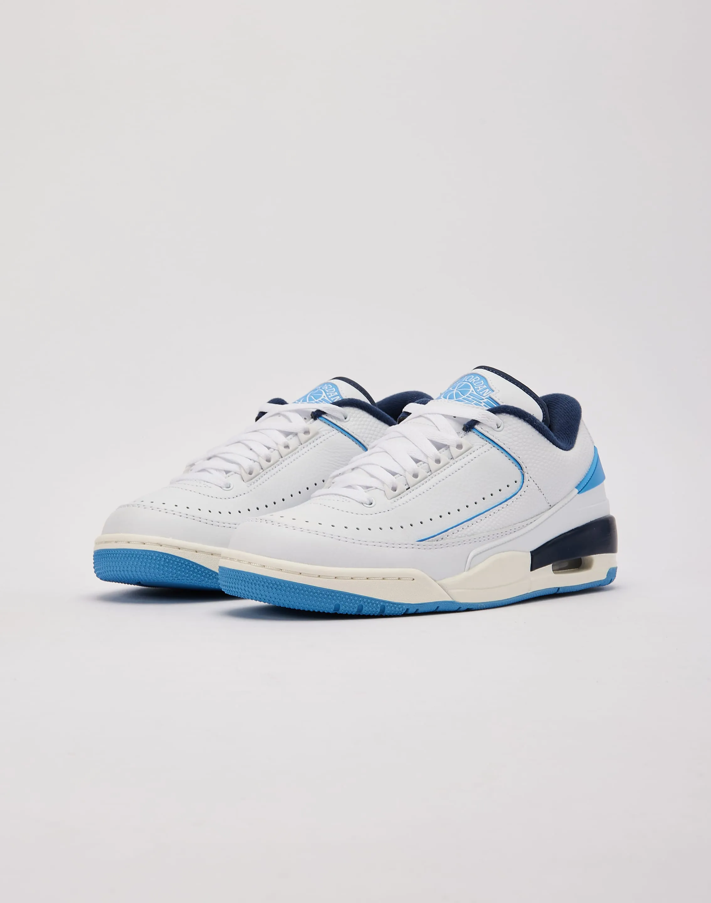 Jordan 2/3 Charly Sneakers