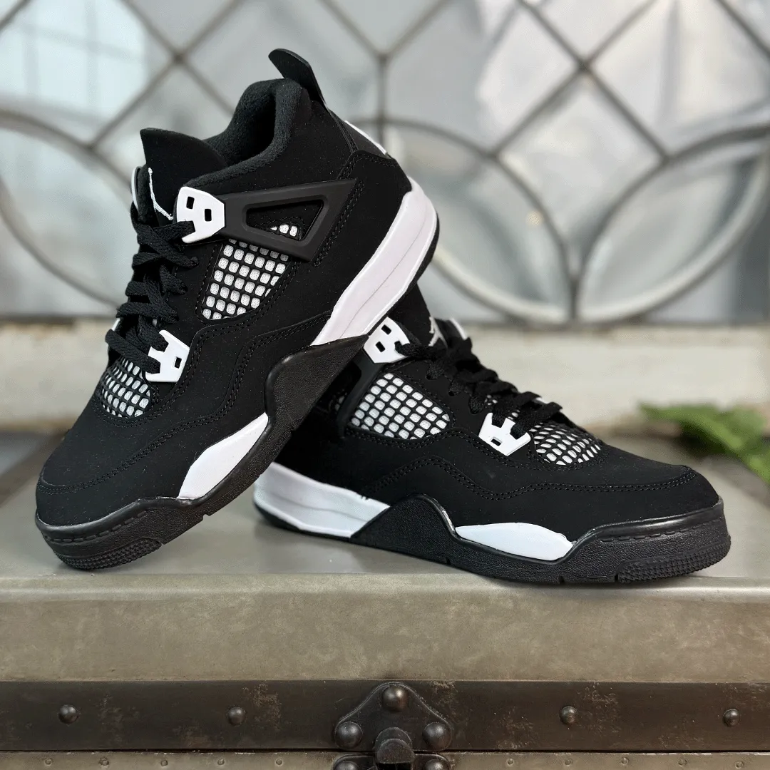 Jordan 4 Retro White Thunder Preschool Snipe Sneakers