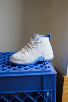 JORDAN 12 RETRO (PS) "WHITE/UNIVERSITY BLUE-METALLIC SILVER" Best Hiit Sneakers