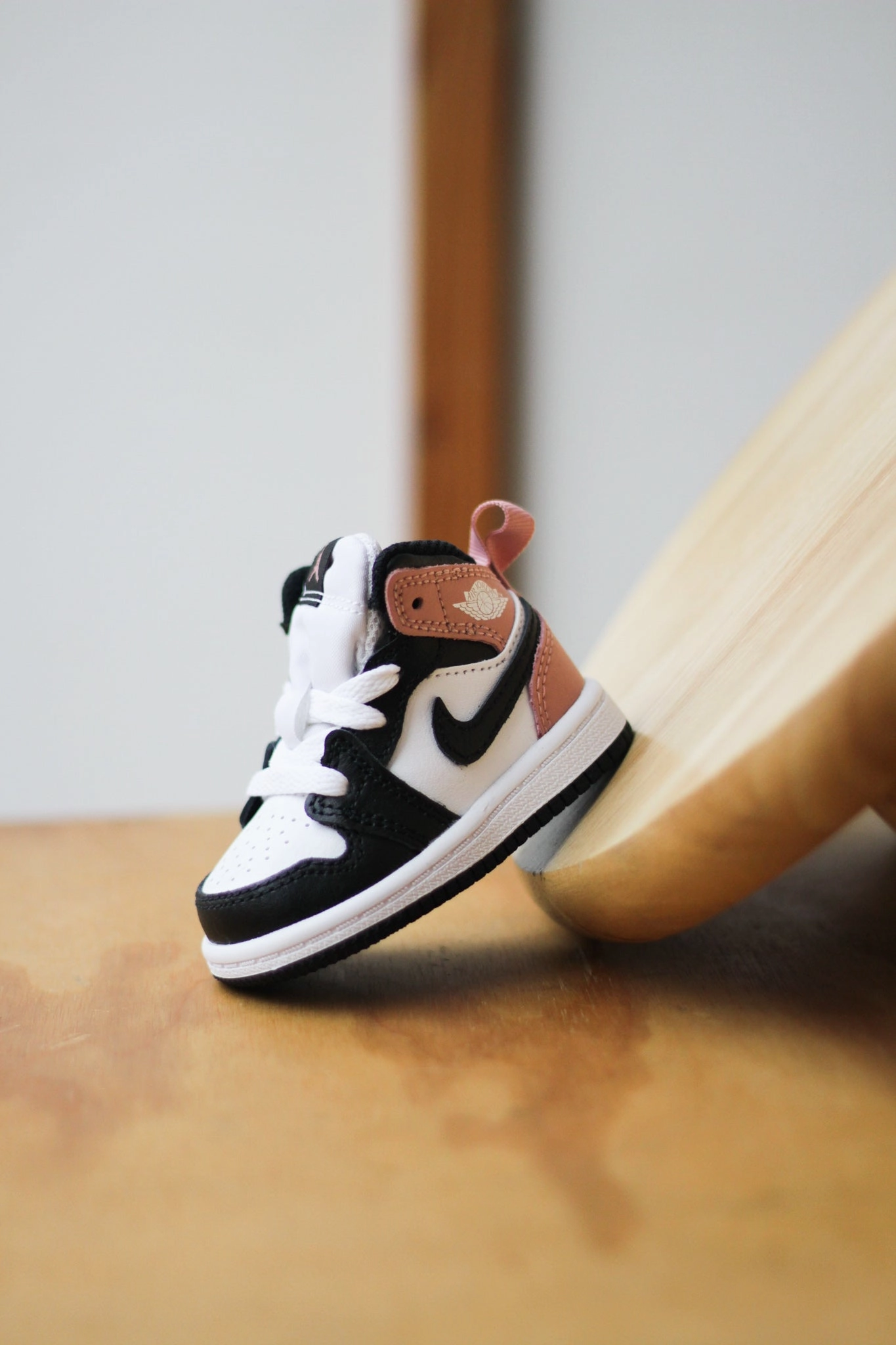 JORDAN 1 MID (TD) "WHITE/BLACK-RUST PINK" Painting Sneakers