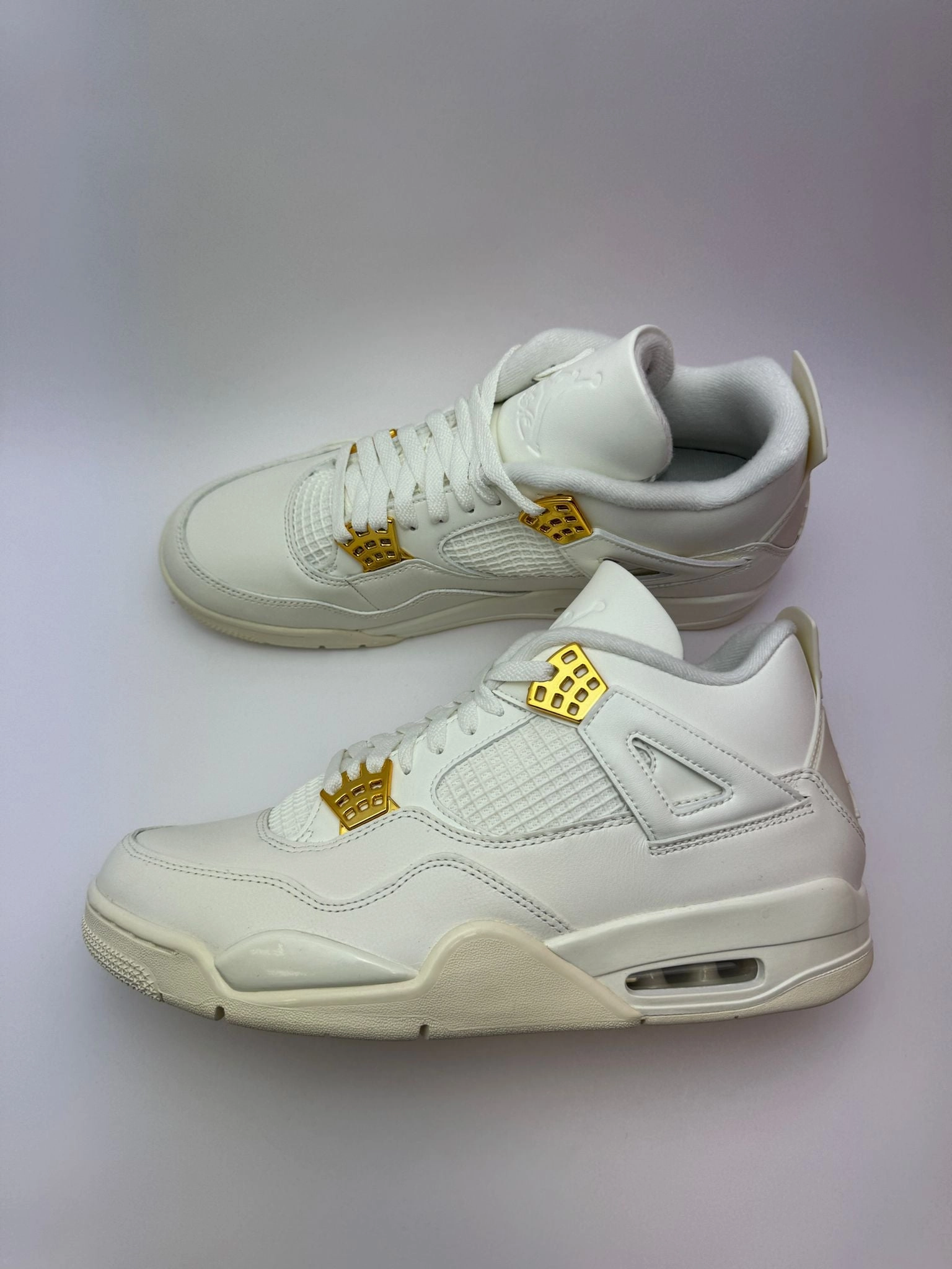 Denim And Sneakers Jordan 4 Retro "Metallic Gold"