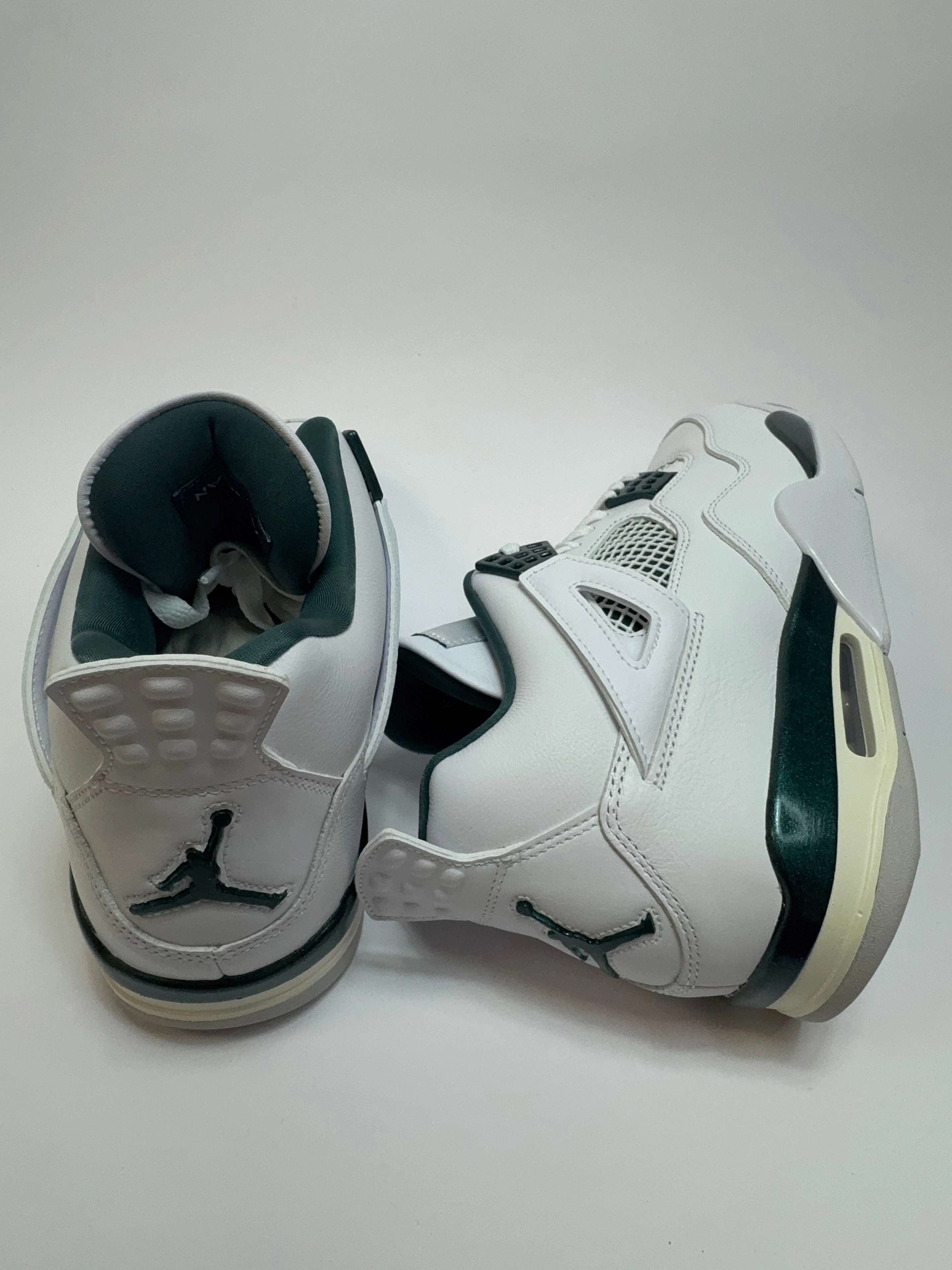 In Cloud Sneakers Jordan 4 Retro "Oxidized Green"