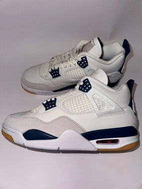 Jordan 4 Retro SB "Navy" Sneakers Style