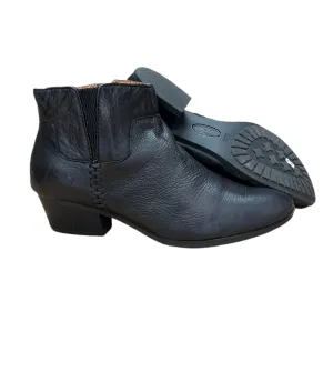 Salamanca Twins Boots SOFFT Women's Parveen Ankle Bootie 8M black leather