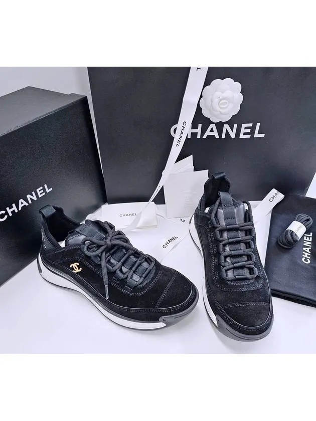 Cowboy Sneakers Logo Mixed Fibers Suede Low Top Sneakers Black Chanel