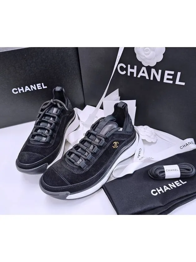 Logo Mixed Fibers Suede Low Top Sneakers Black Chanel Silver Sneakers