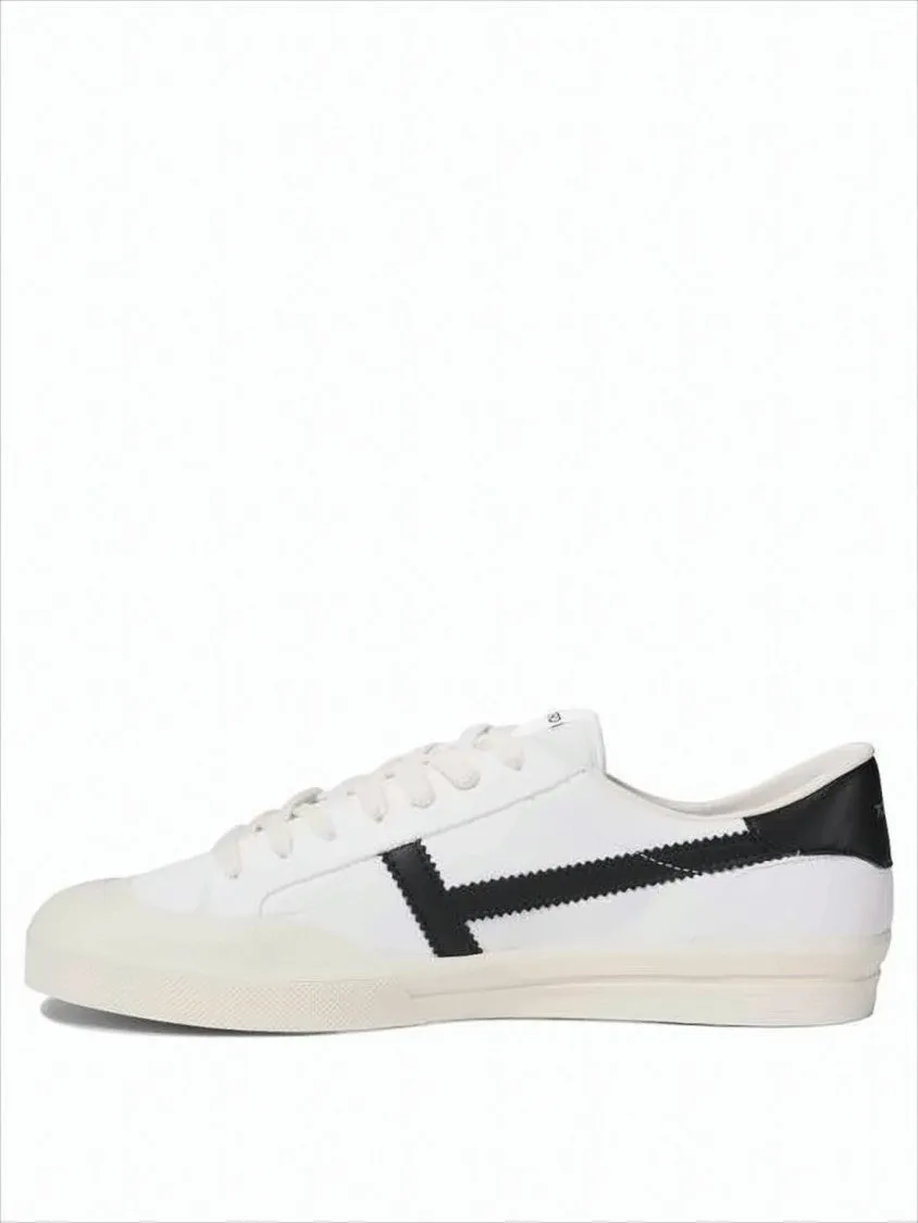 Low-Top White Leather Sneakers With Black Zigzag Stripe Sneakers And High Heels