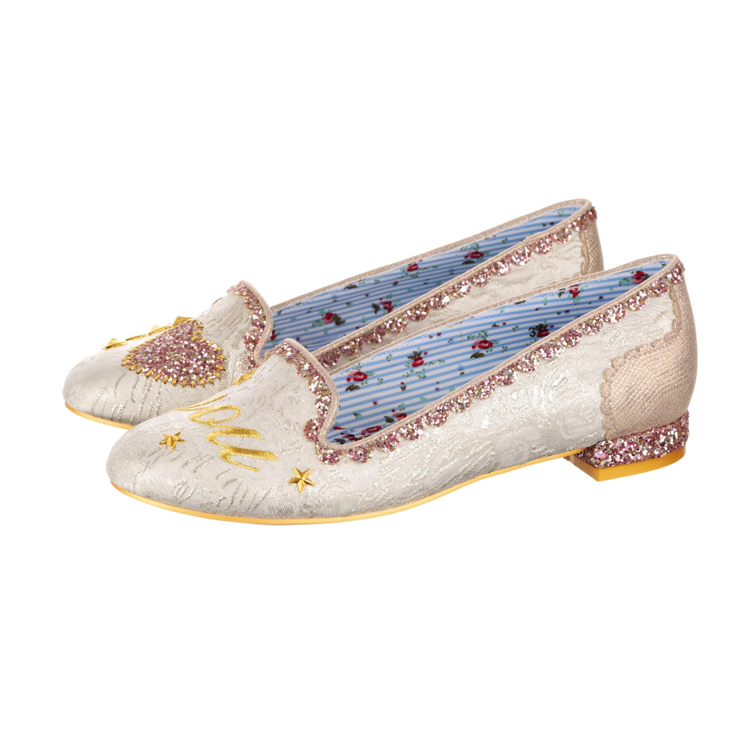 Casuals Shoes That Look Like Feet Luv Ya