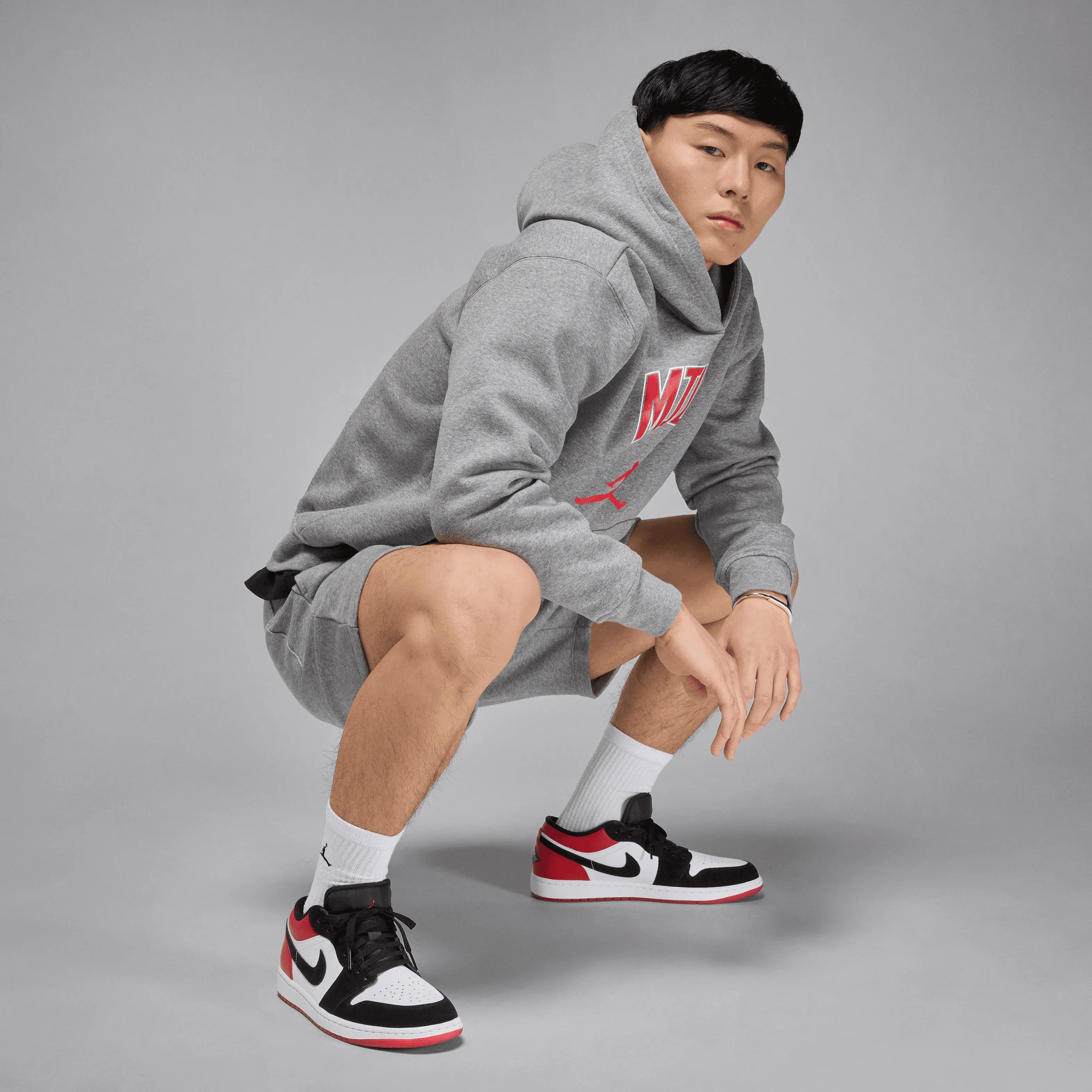 Men's Air Jordan 1 Low SE "Black Toe" Finger Sneakers