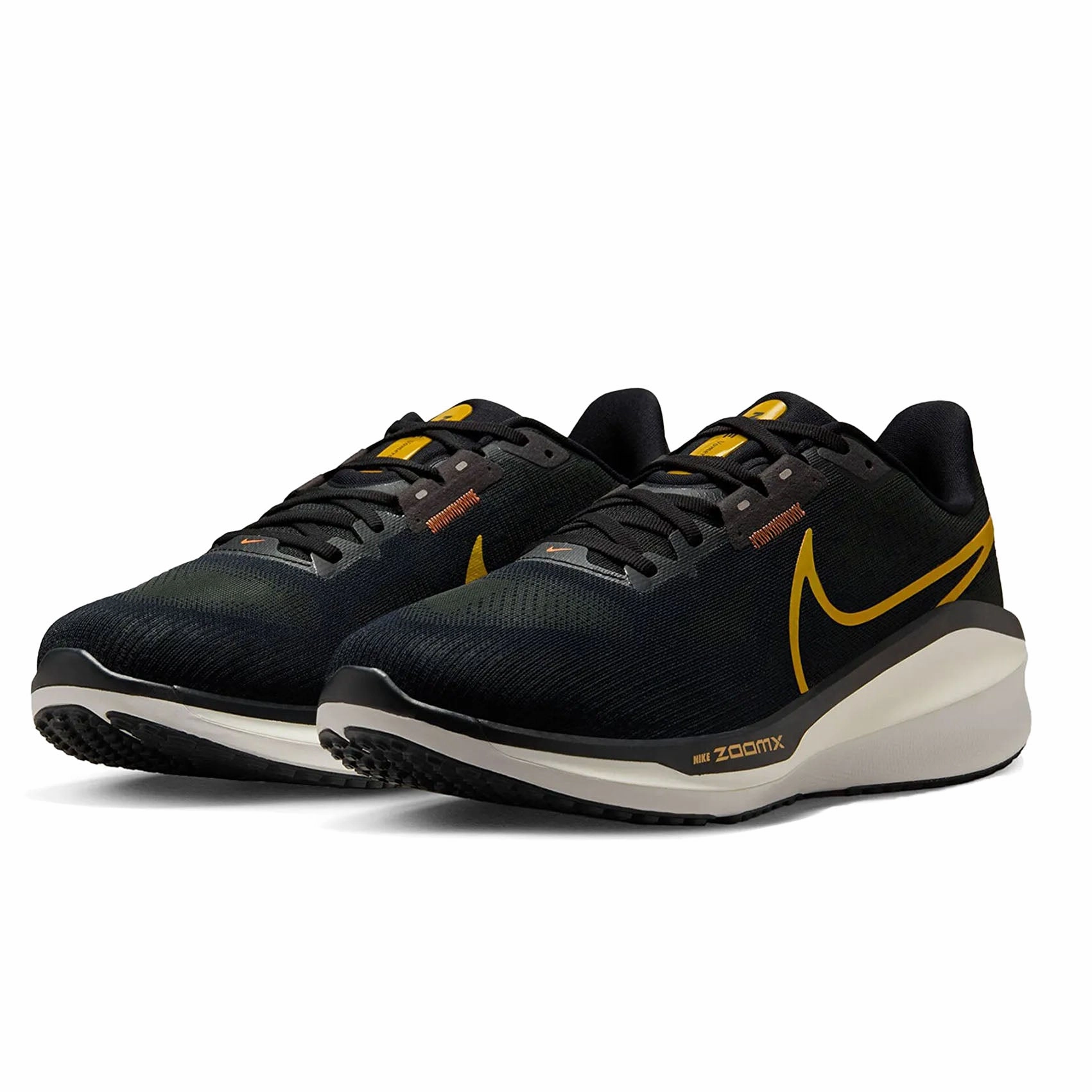 Mens Nike Vomero 17 Nike Basketball Shoes