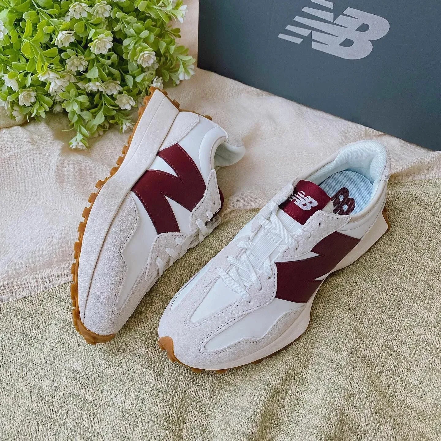NEW BALANCE 327 | WINE New Balance Classic Women's Shoes