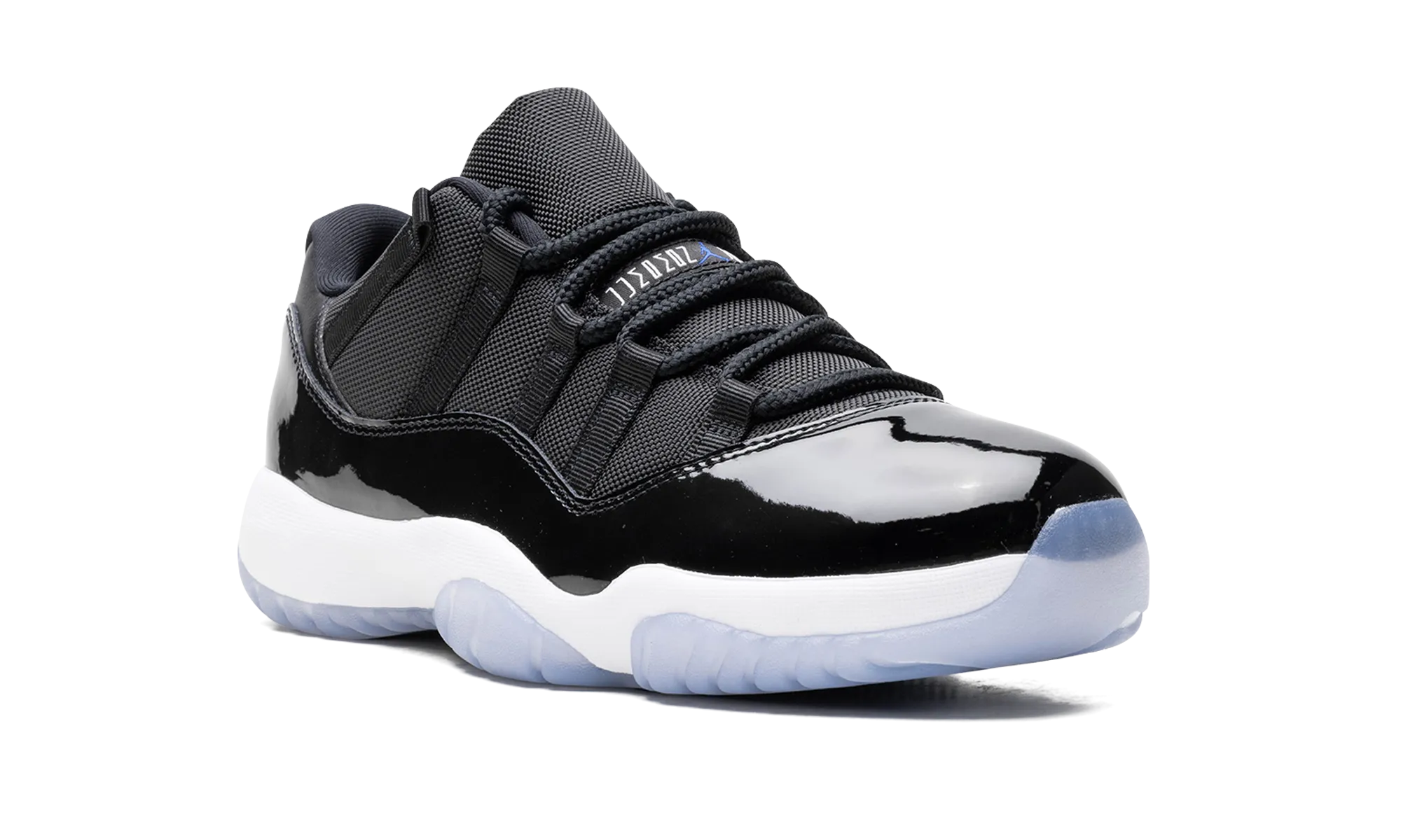 Construction Sneakers Air Jordan 11 Low "Space Jam"