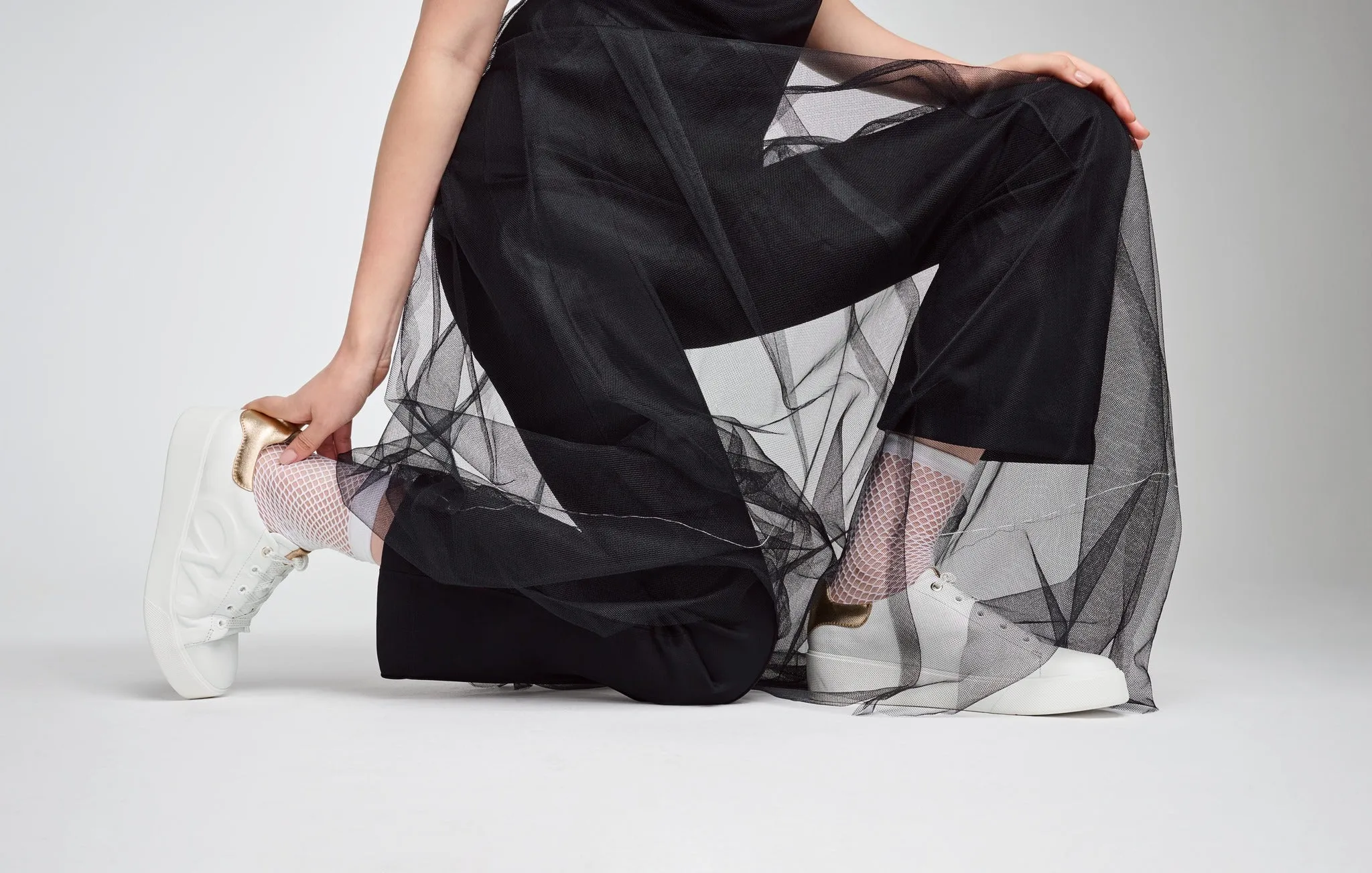 Asics Gel-ii30 Shoes Morrison Logo White Gold leather