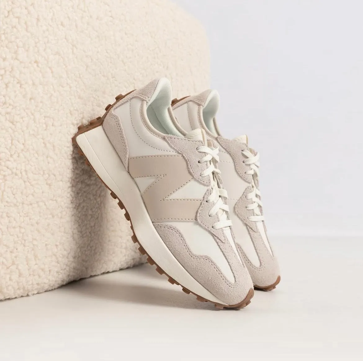NEW BALANCE 327 | MILKTEA GREY New Balance Ct300 V3 Court Sneaker Women's