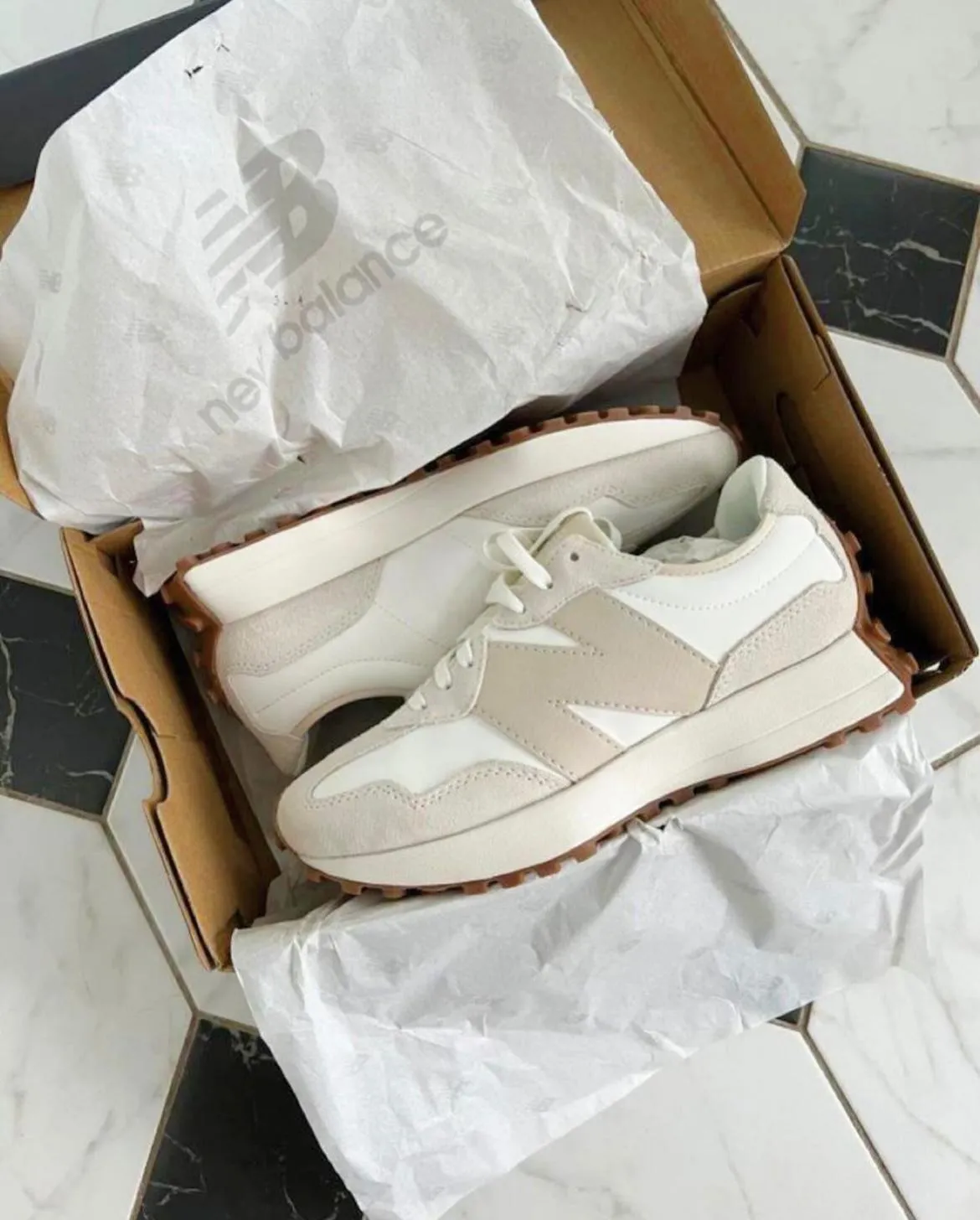 NEW BALANCE 327 | MILKTEA GREY New Balance Shoes Wide