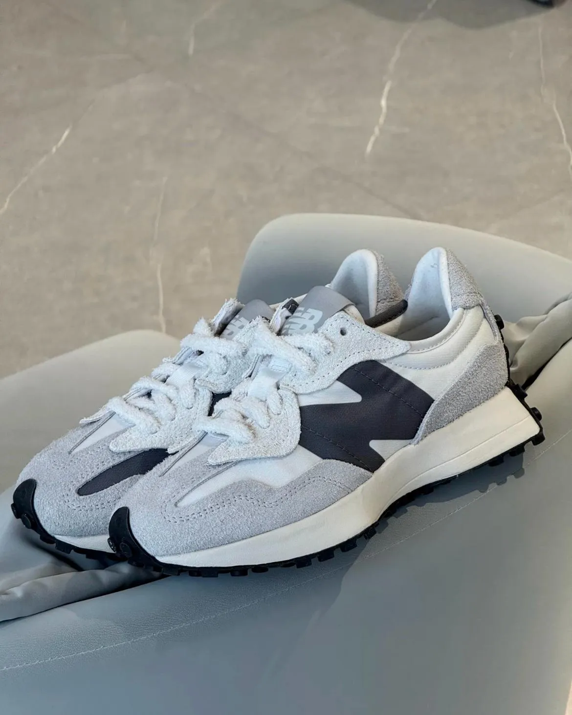 NEW BALANCE 327 | SUMMER ORANGE/GREY New Balance 574 Blue White Red