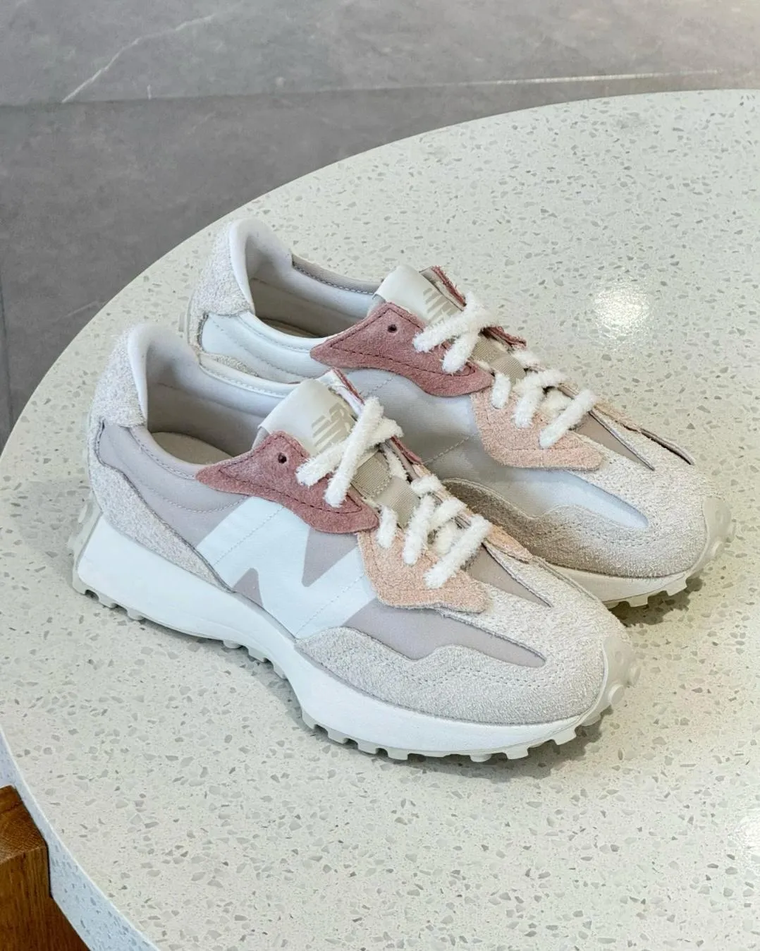 NEW BALANCE 327 | SUMMER ORANGE/GREY New Balance 847 V4