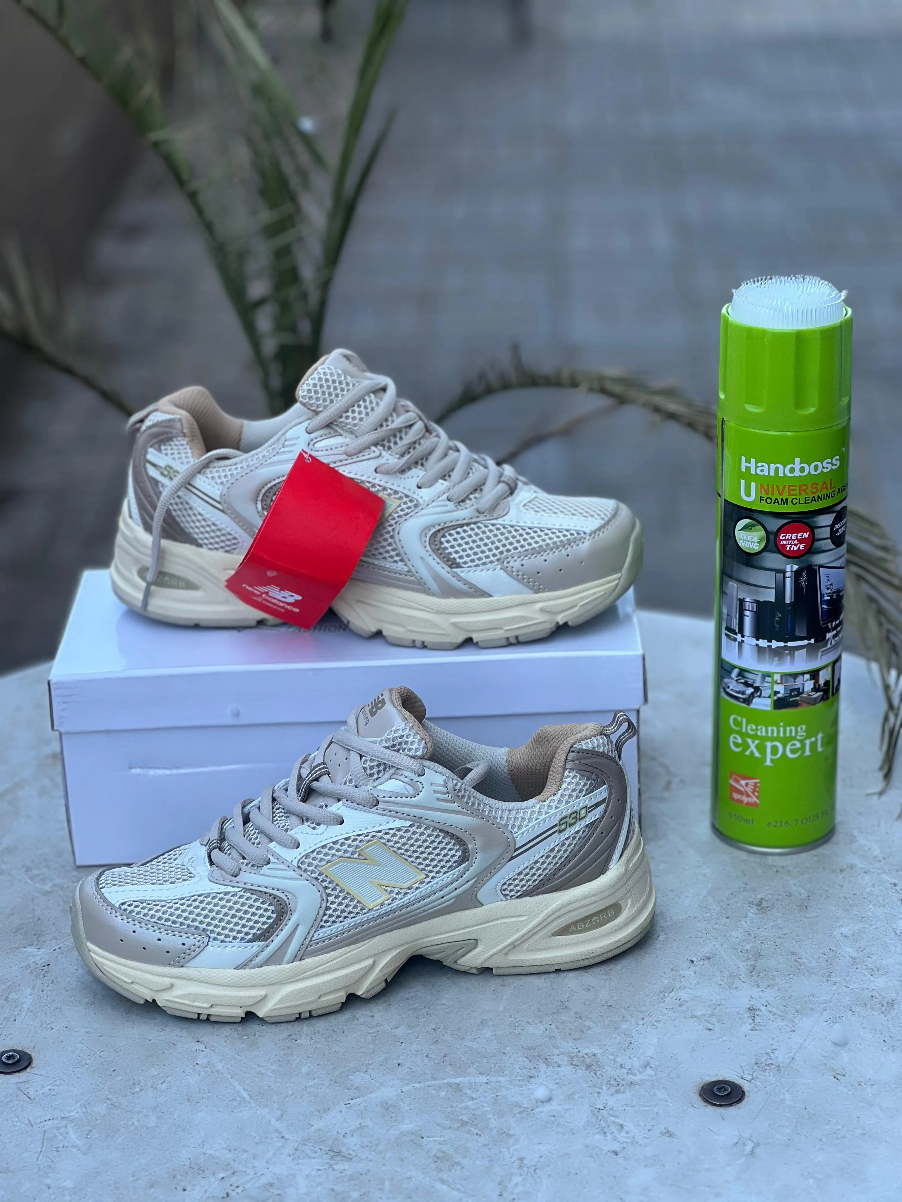 New Balance 530  Beige/Gold Men's New Balance 650