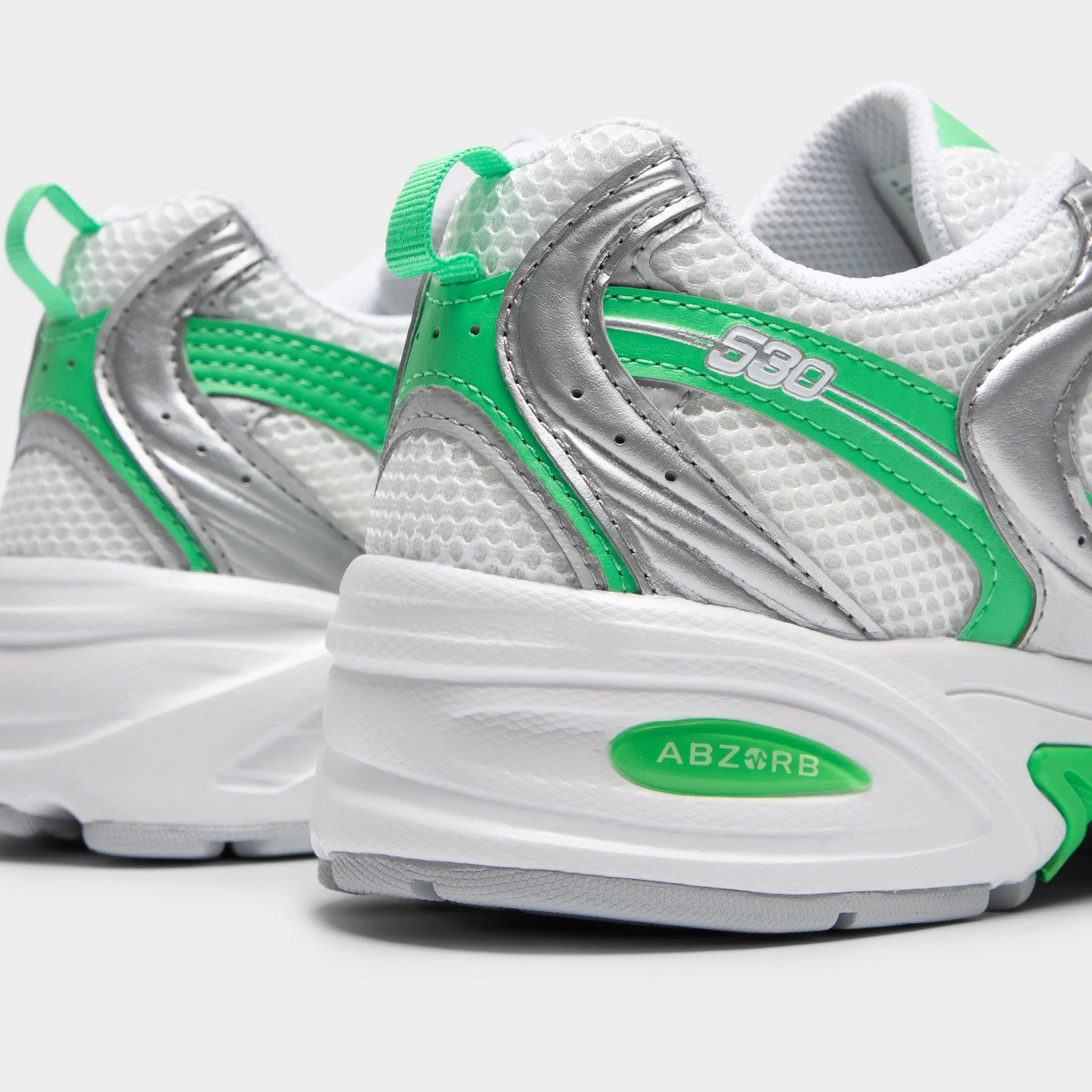 New Balance 530 Silver Metallic / Green Apple New Balance 4e Mens Shoes